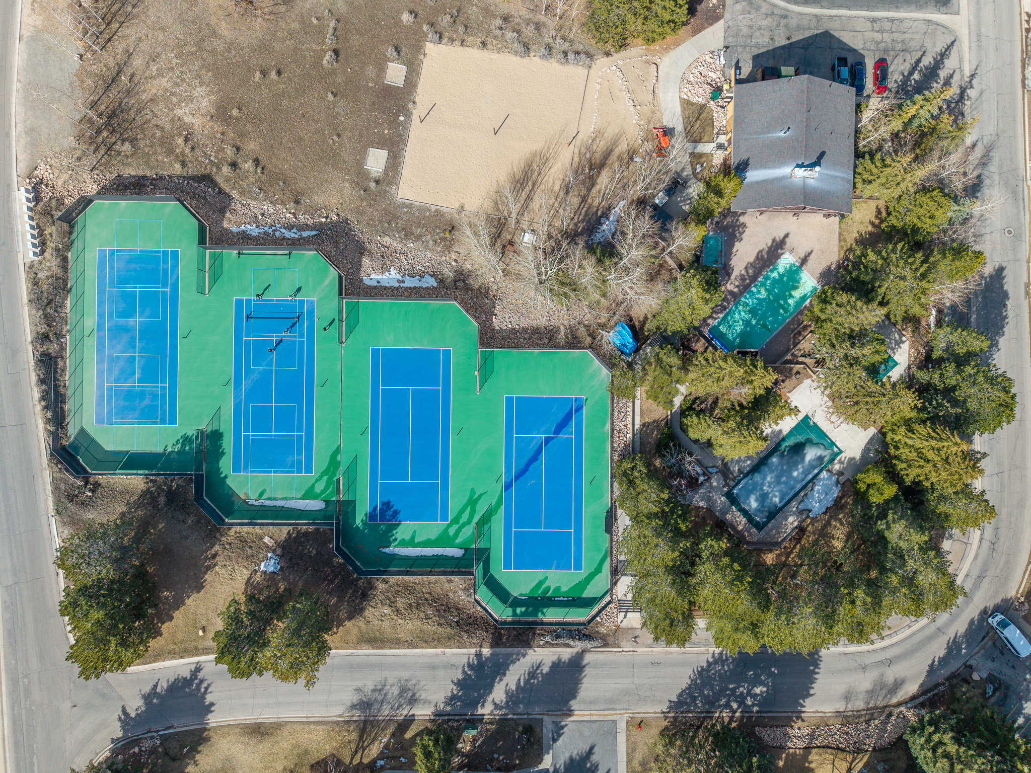 main property photo 19