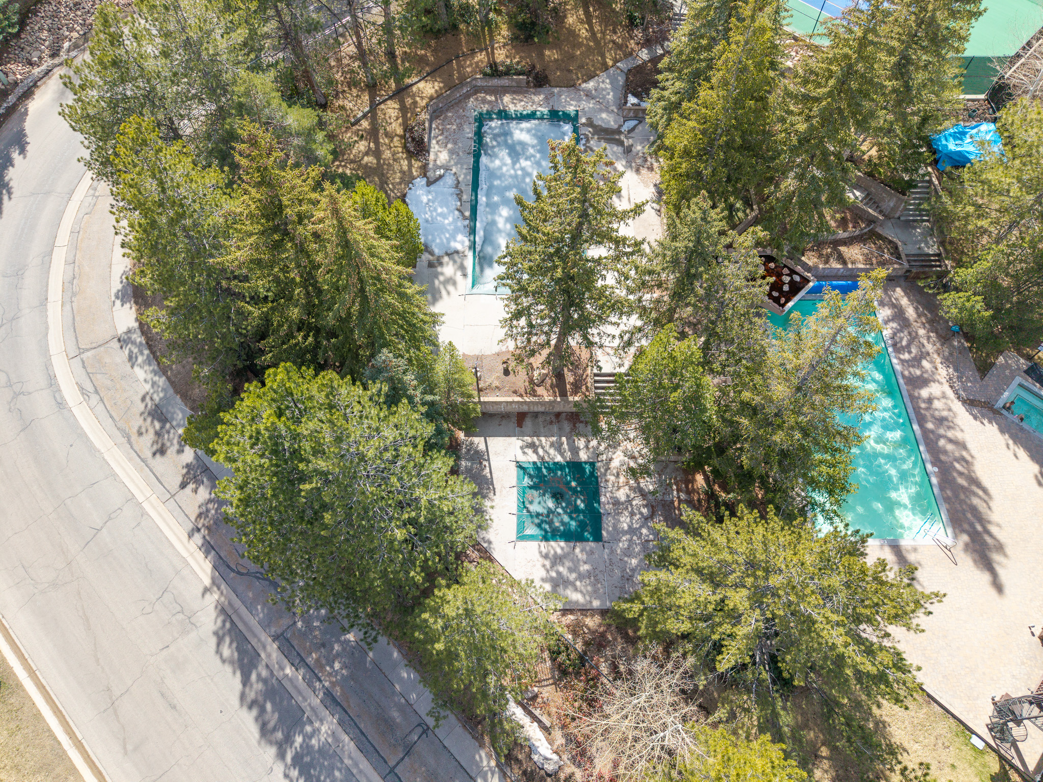 main property photo 23