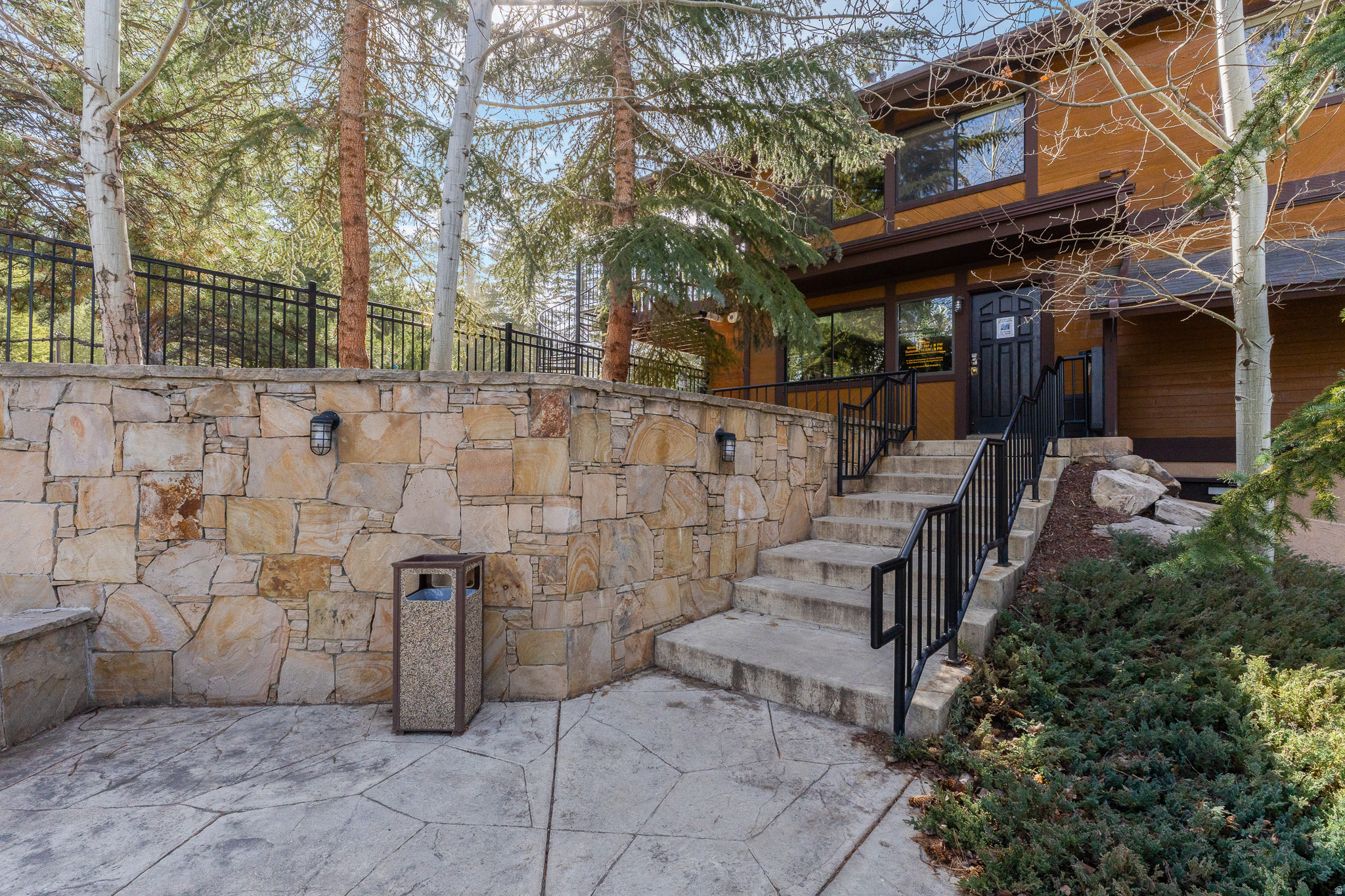 main property photo 29