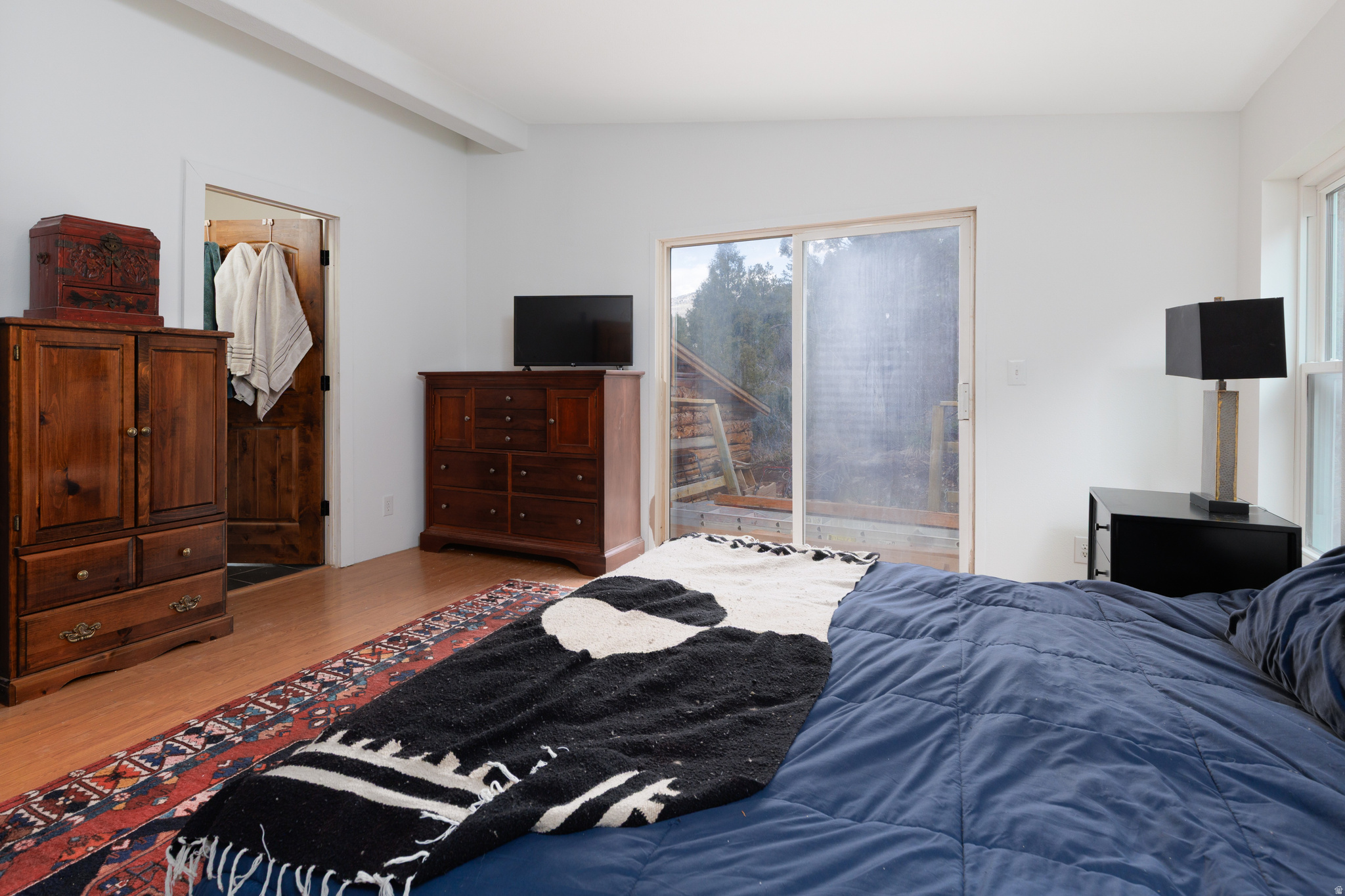 main property photo 12