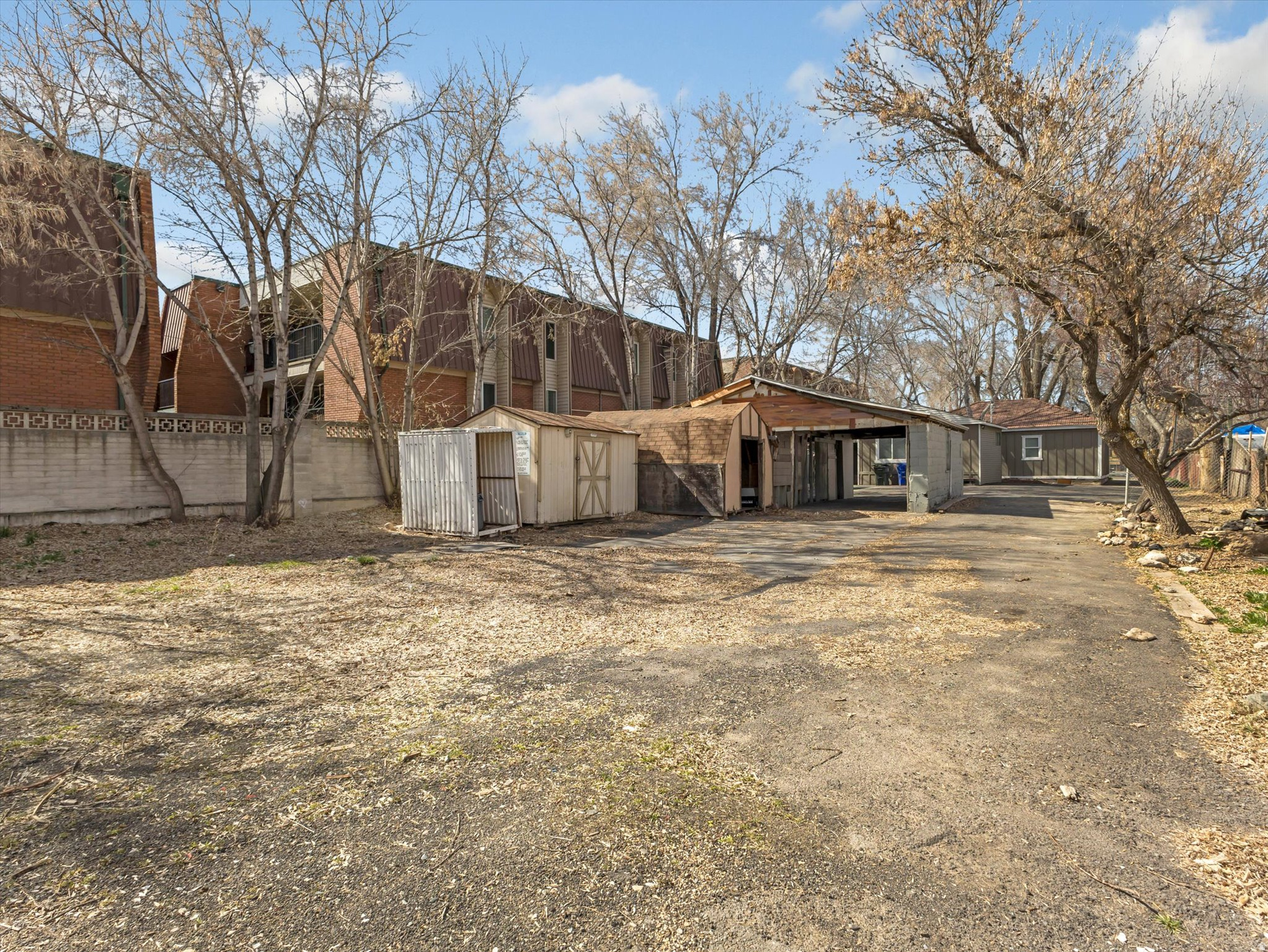 main property photo 15