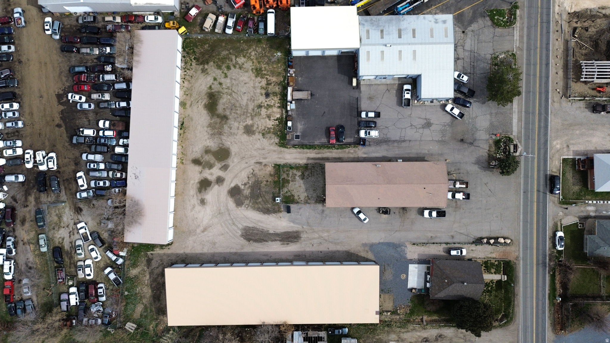 main property photo 18