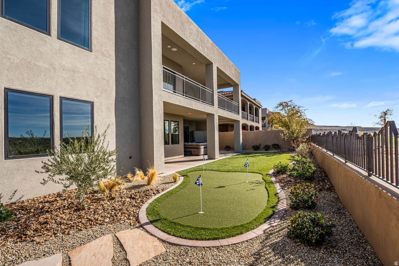 main property photo 40