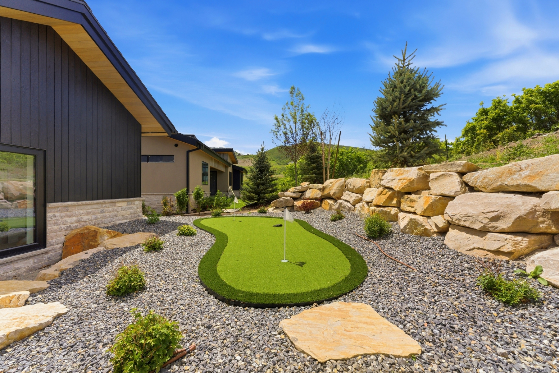 main property photo 60