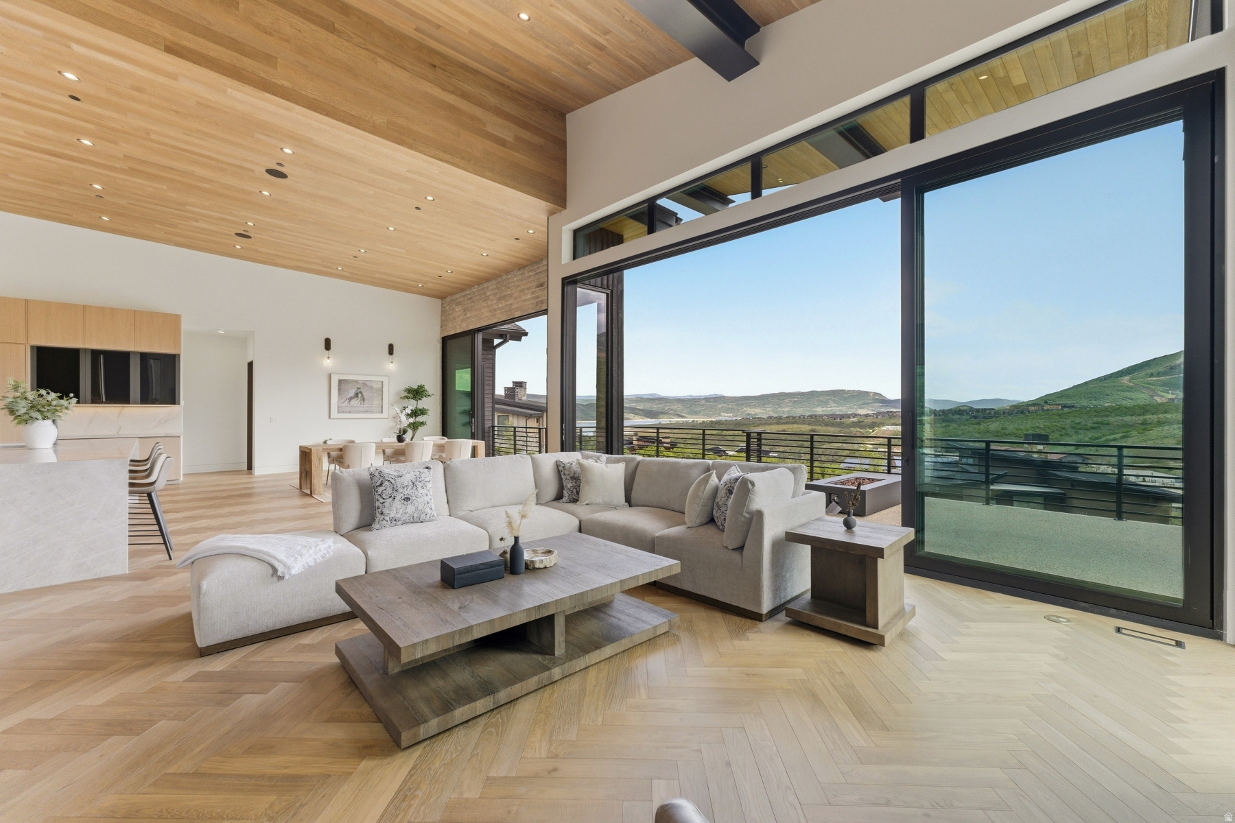 main property photo 67