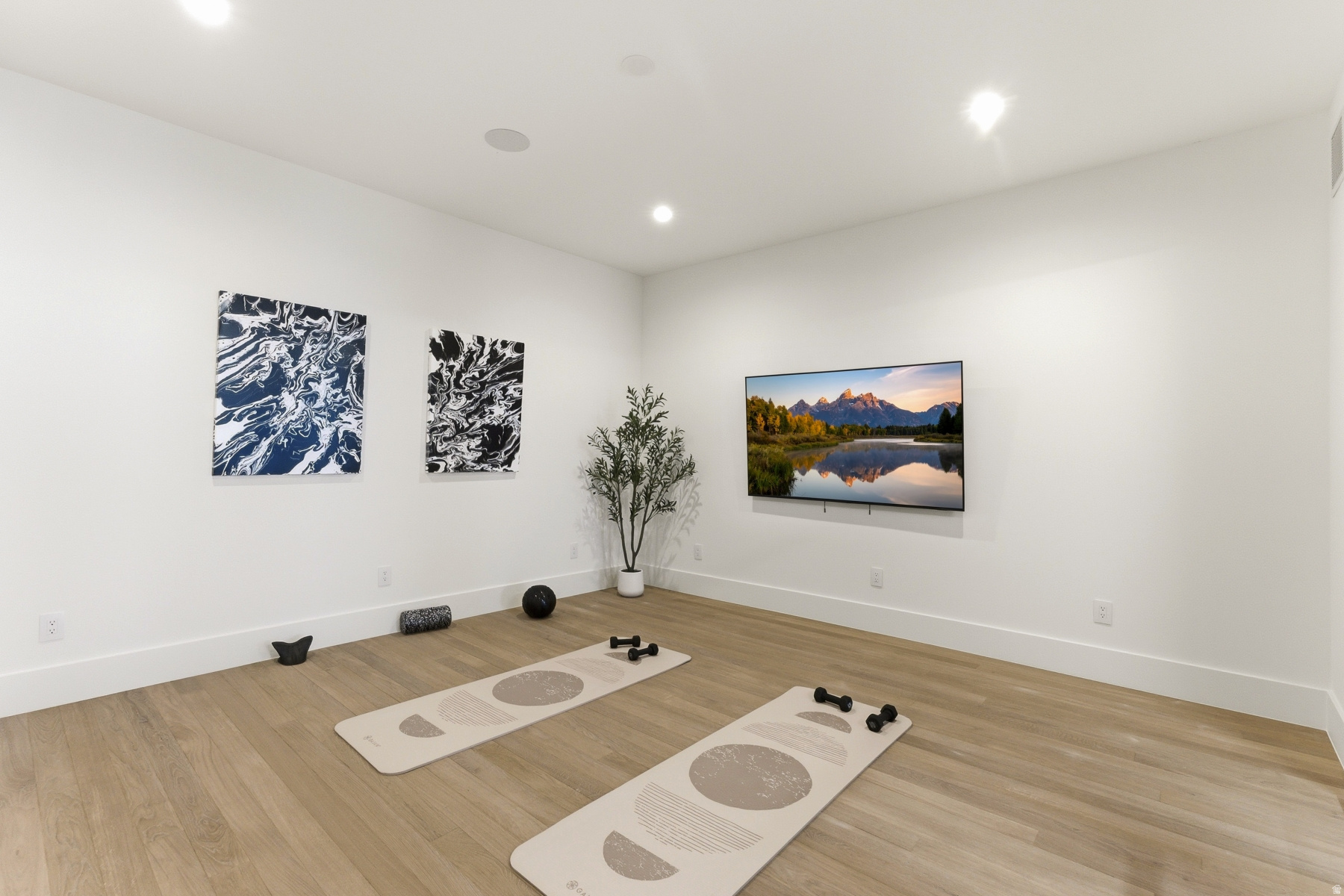 main property photo 69