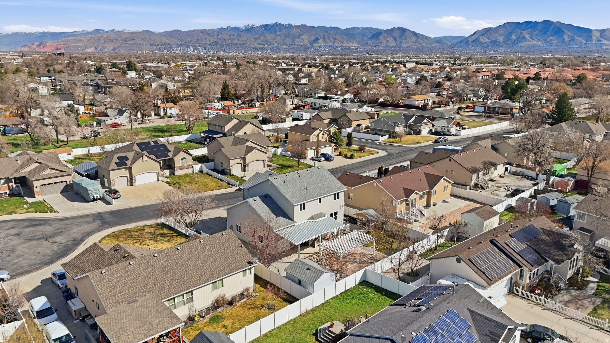 main property photo 32