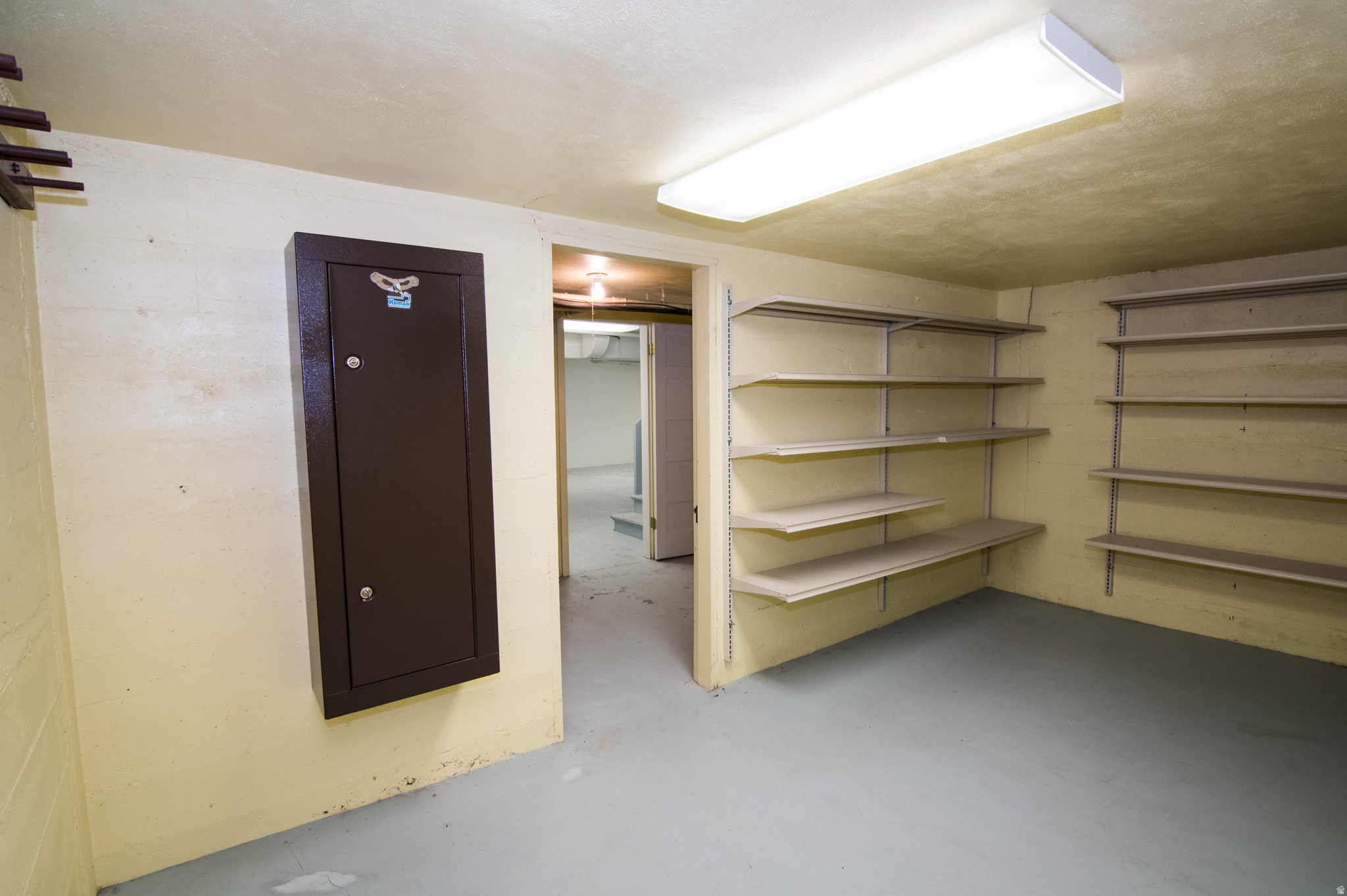 main property photo 50