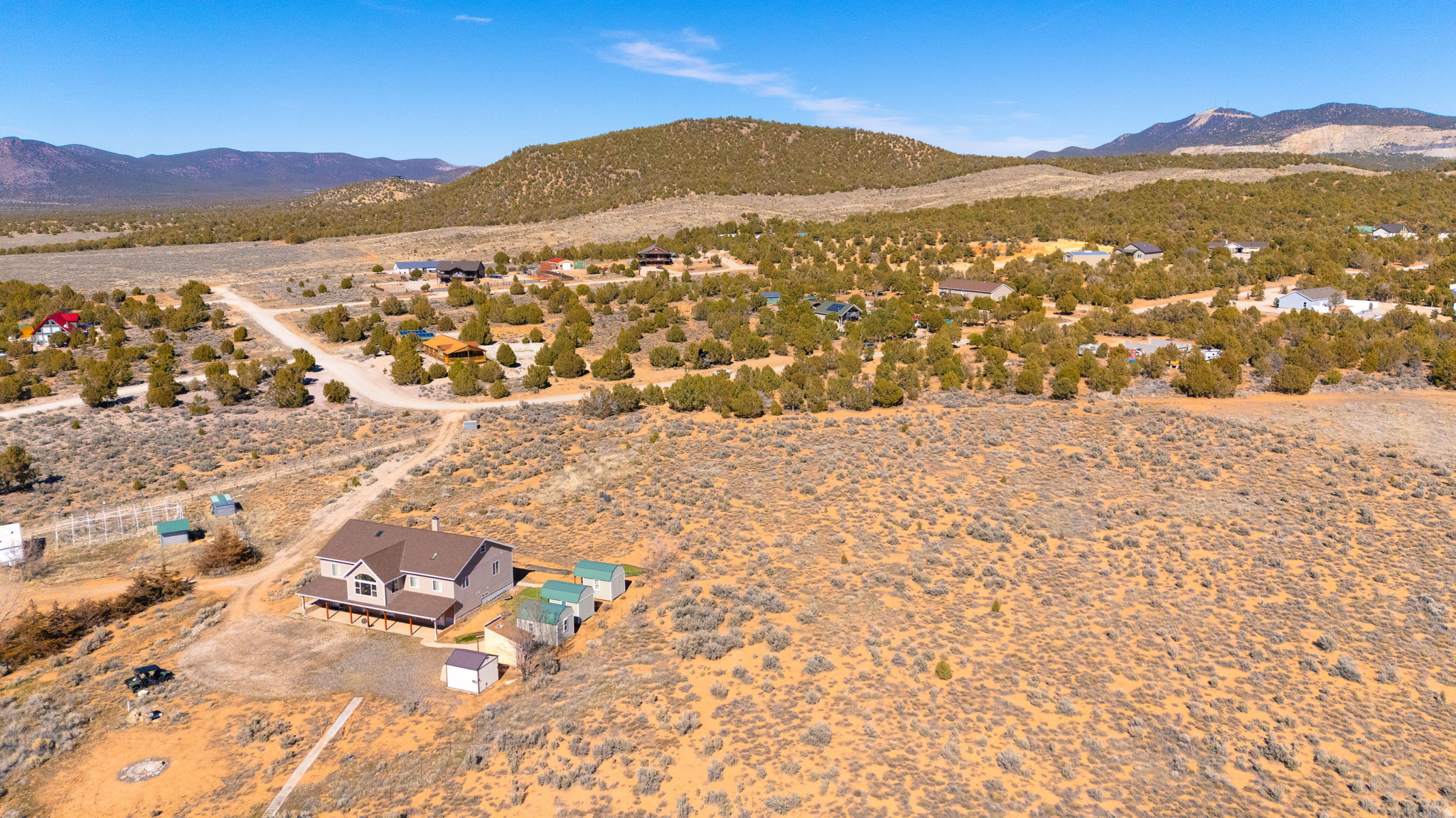 main property photo 16