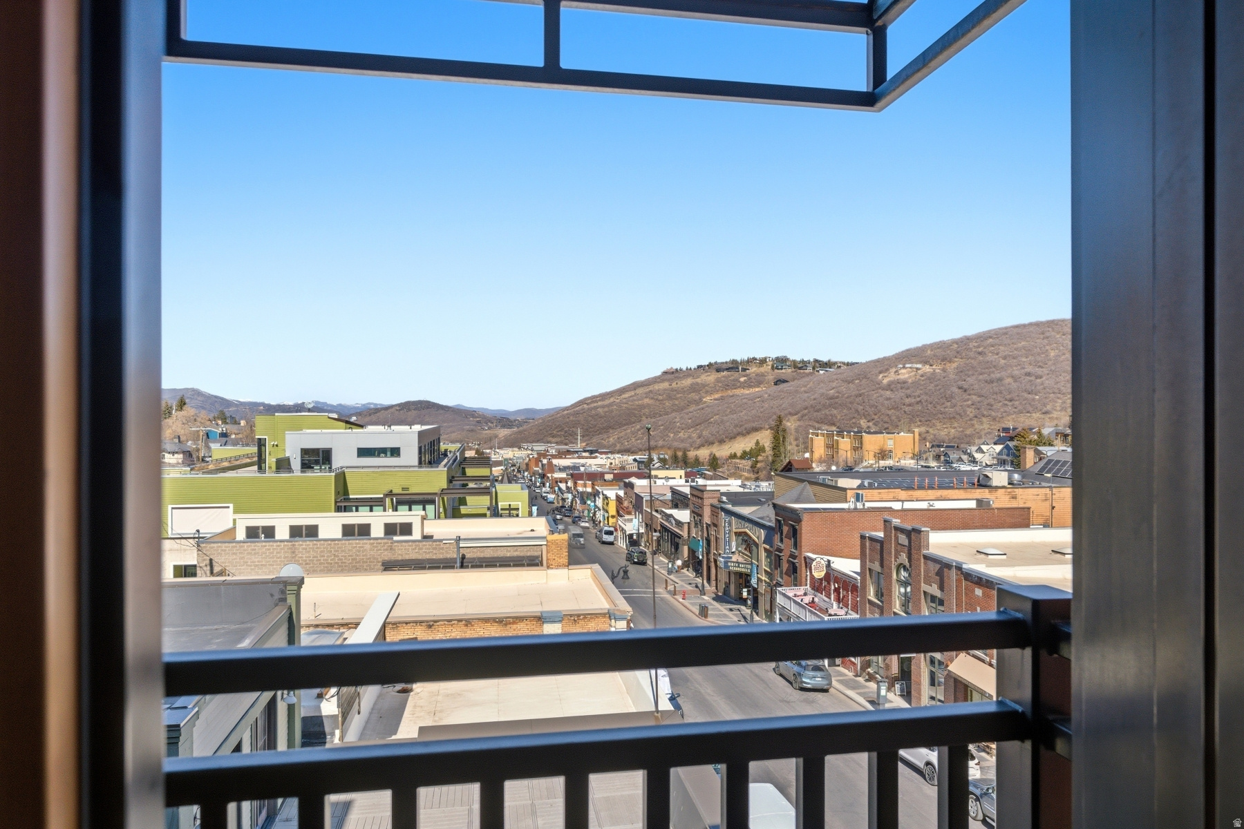 main property photo 10