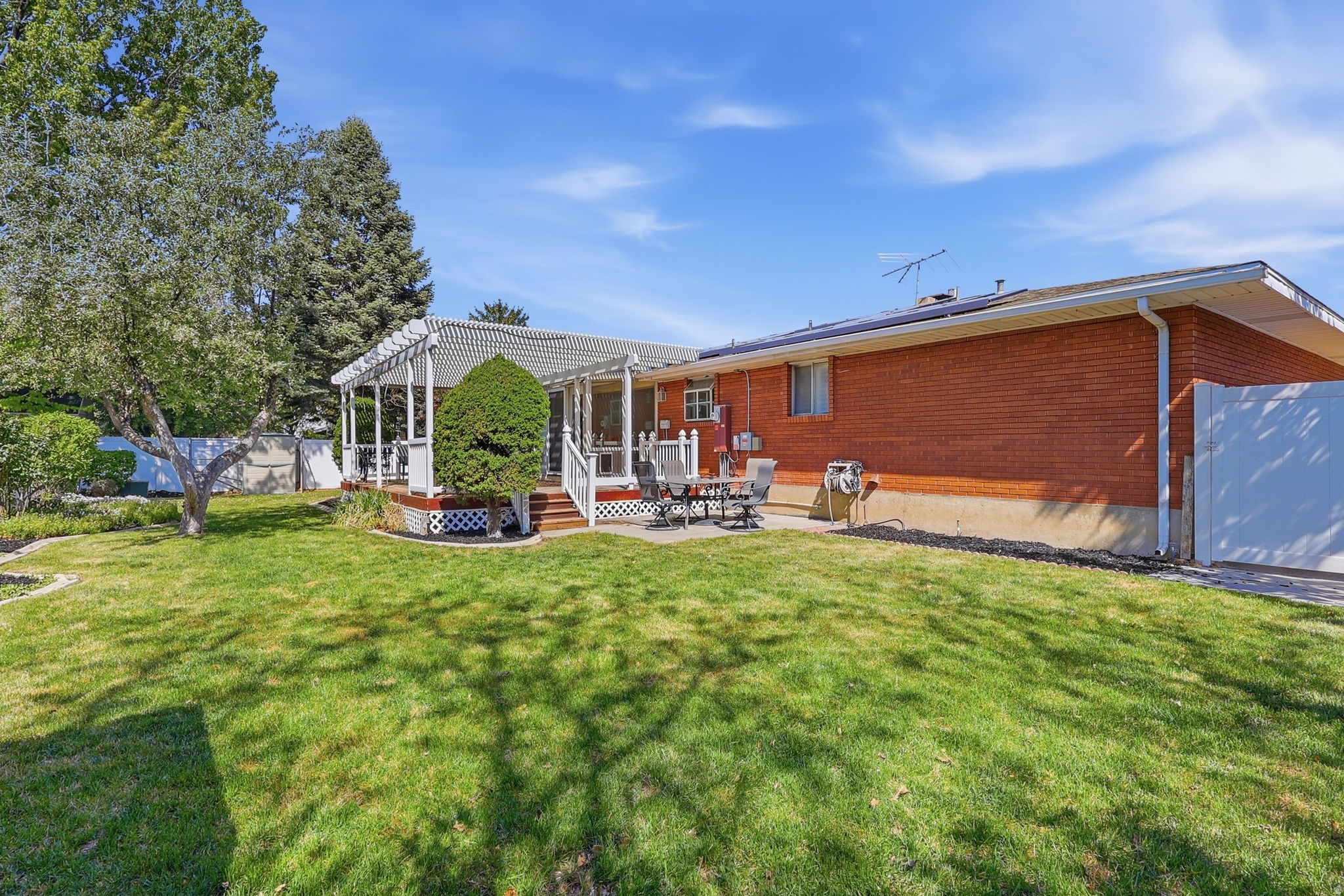 main property photo 27