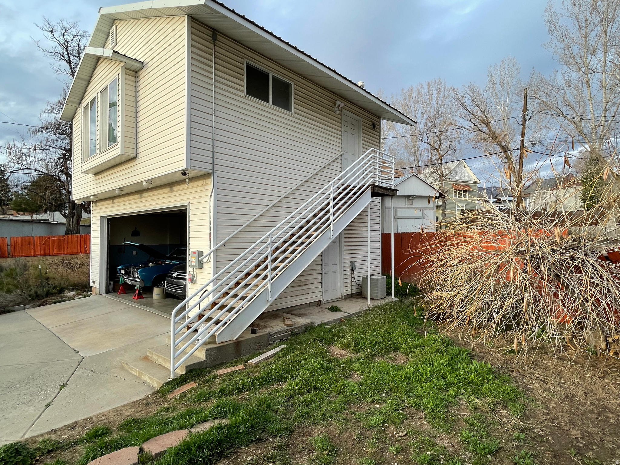main property photo 17