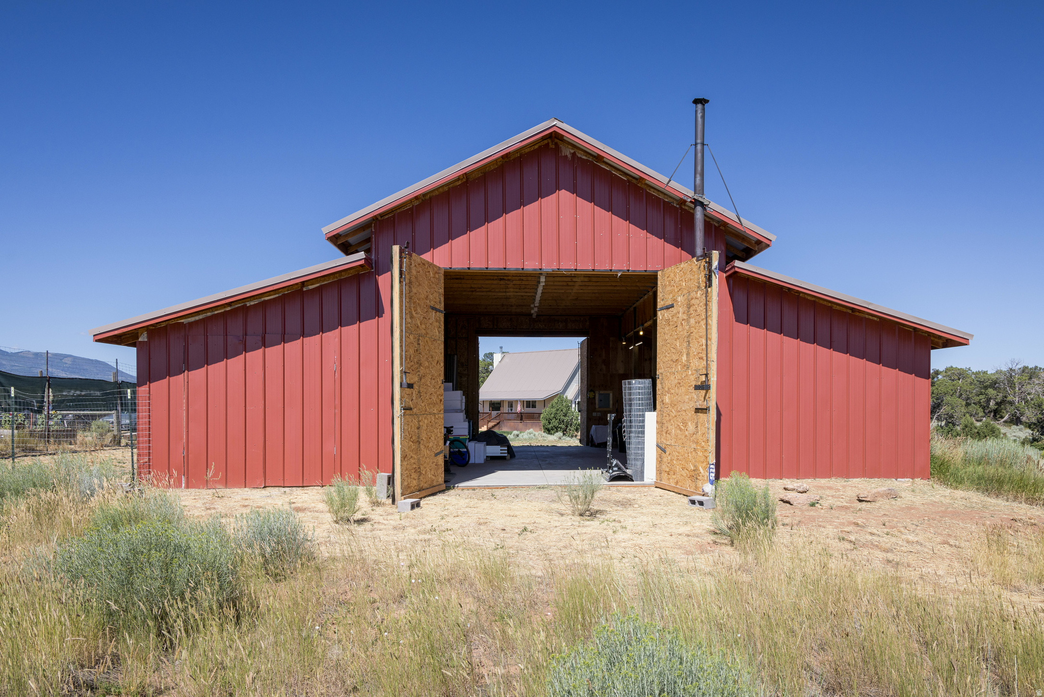 main property photo 14