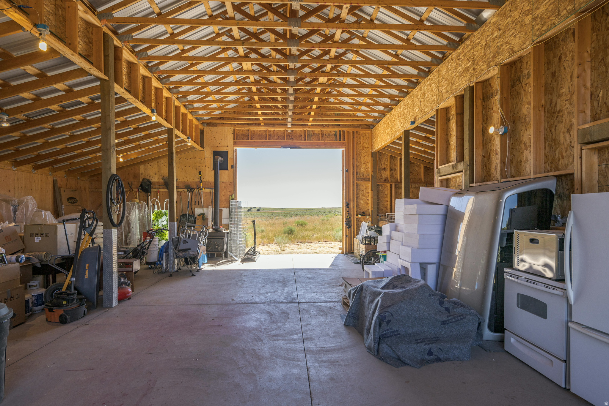 main property photo 17