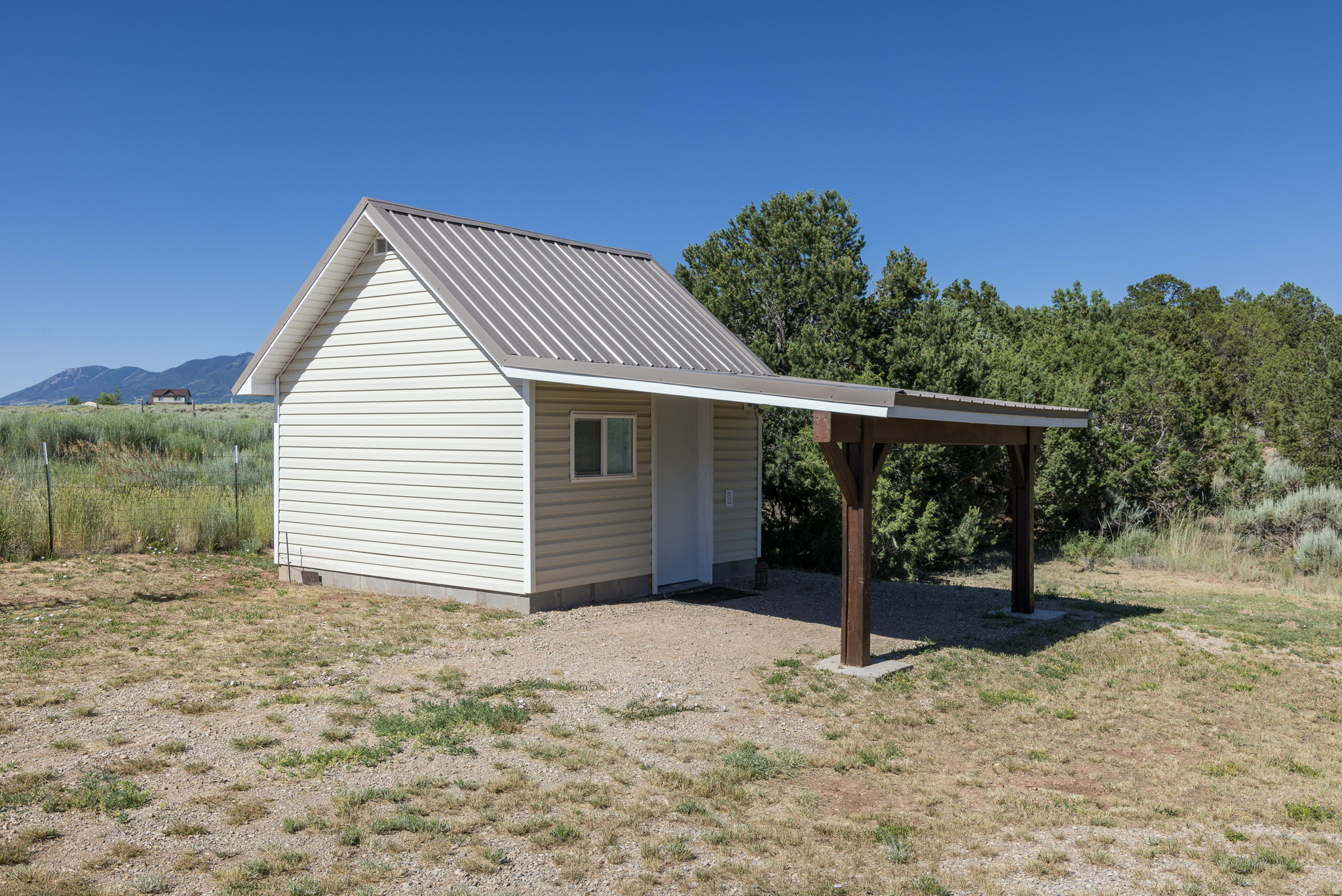 main property photo 21