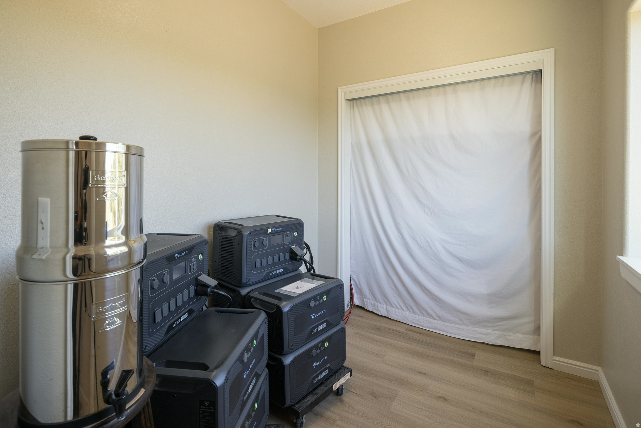 main property photo 39