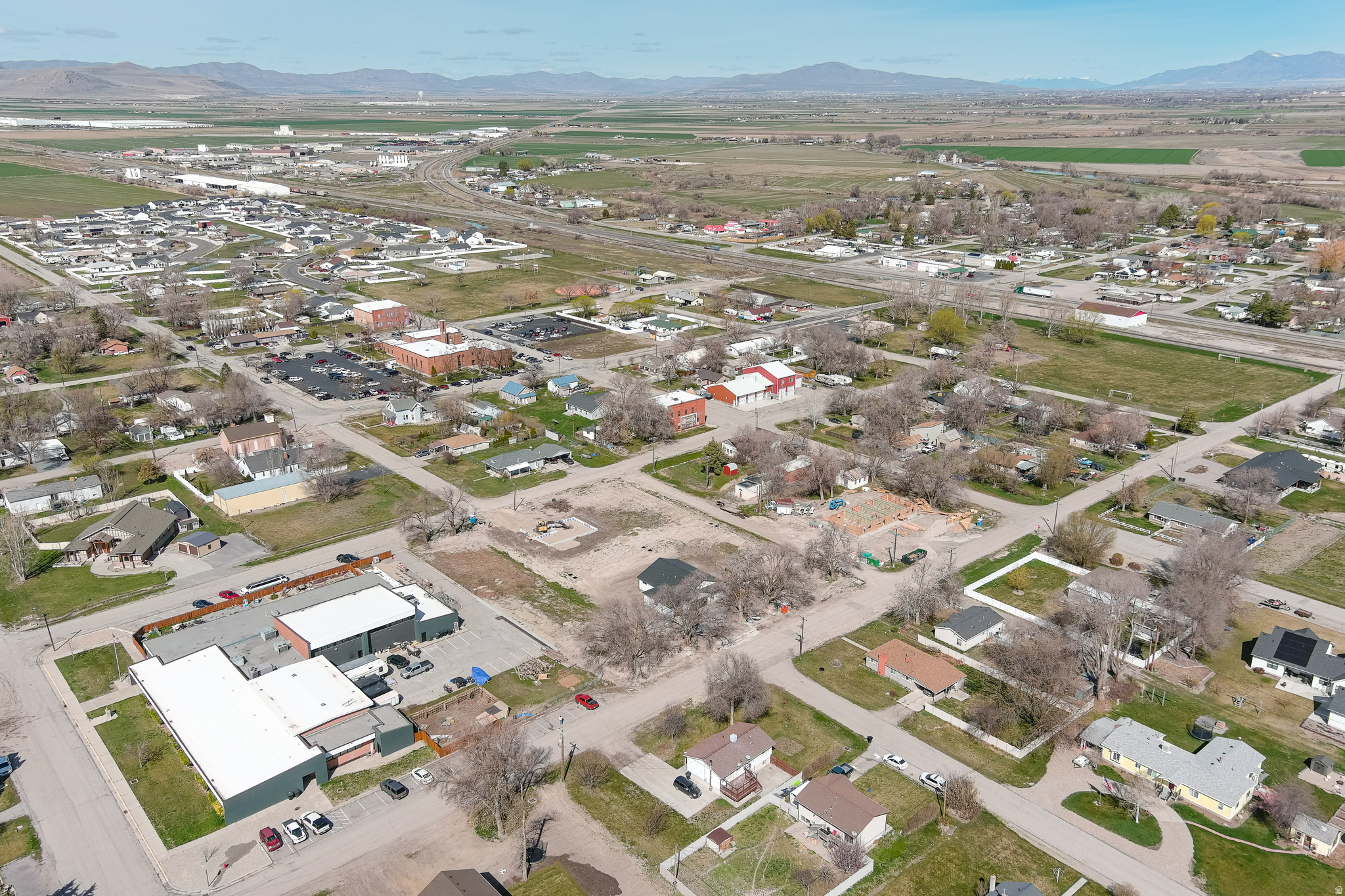 main property photo 16