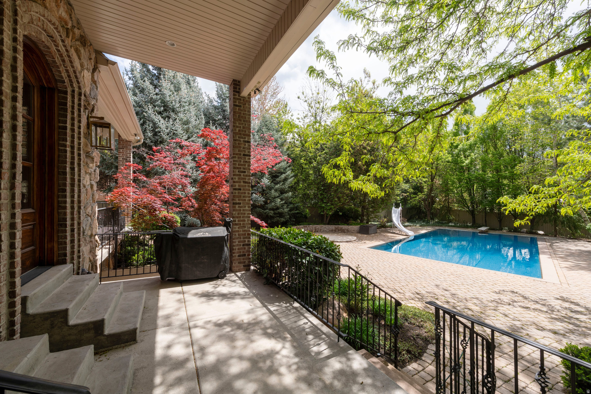 main property photo 42