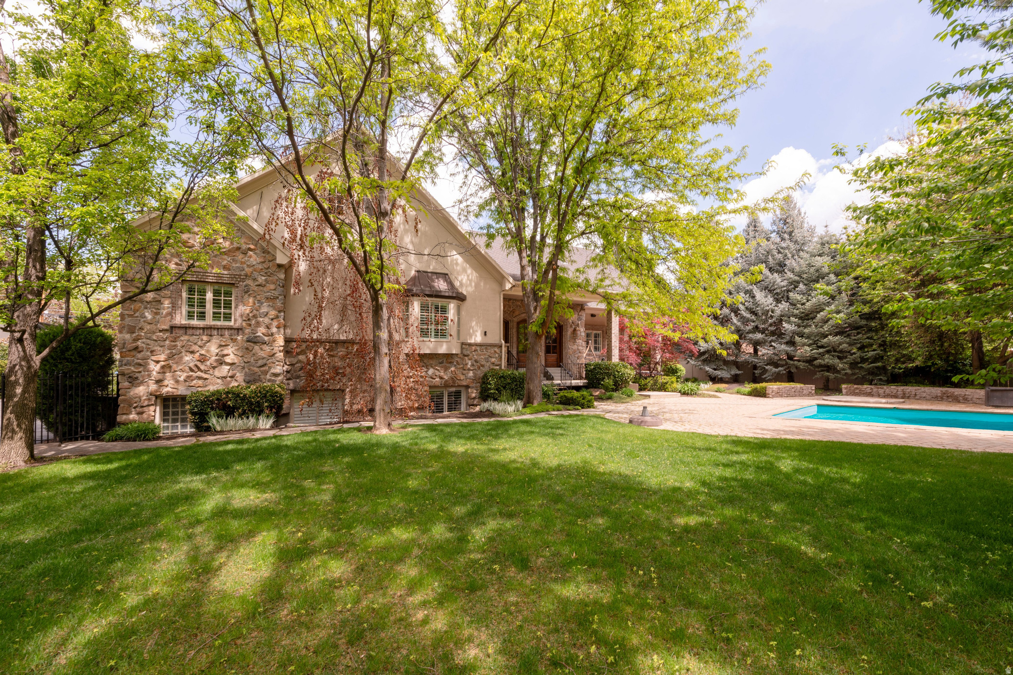 main property photo 48