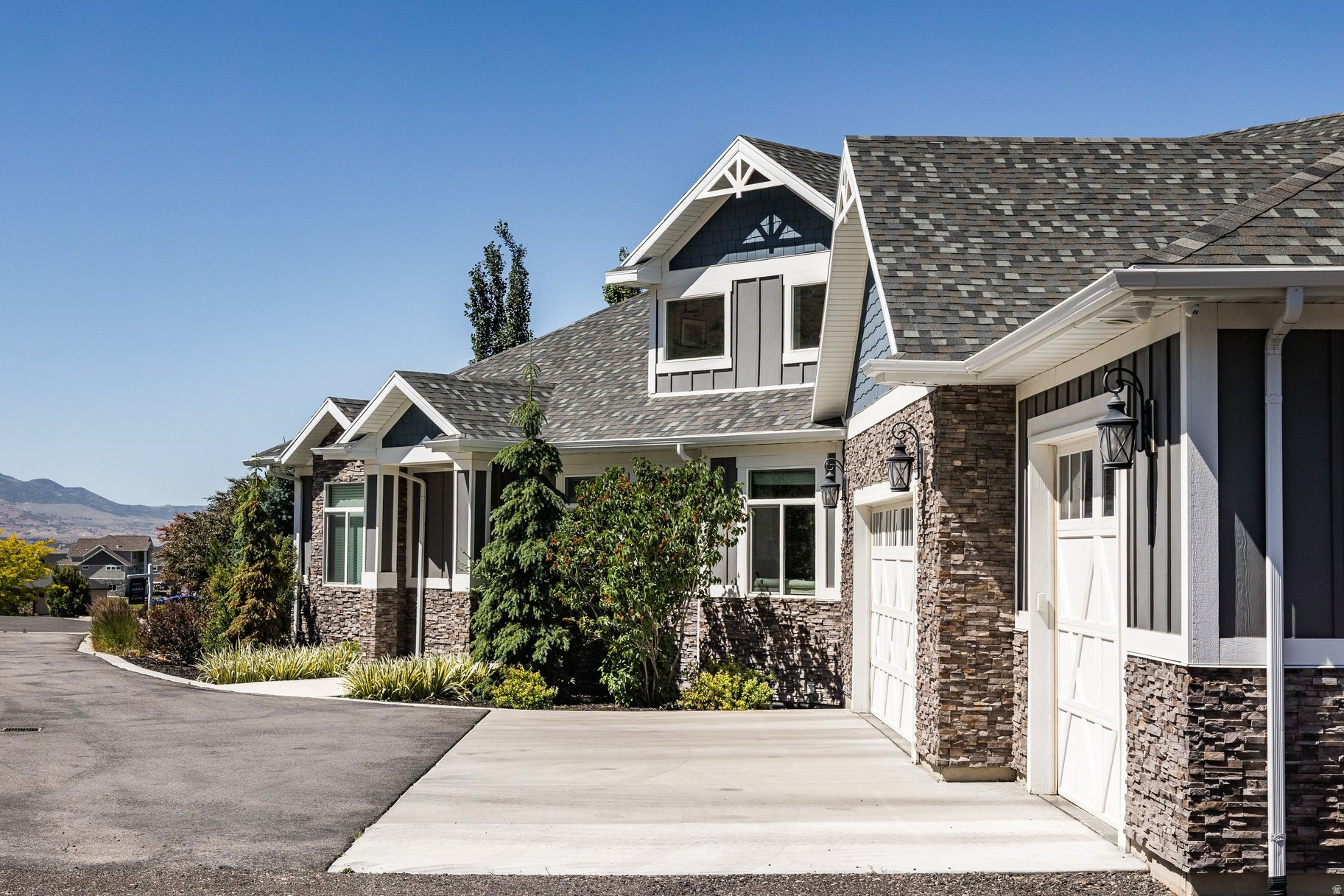 main property photo 79
