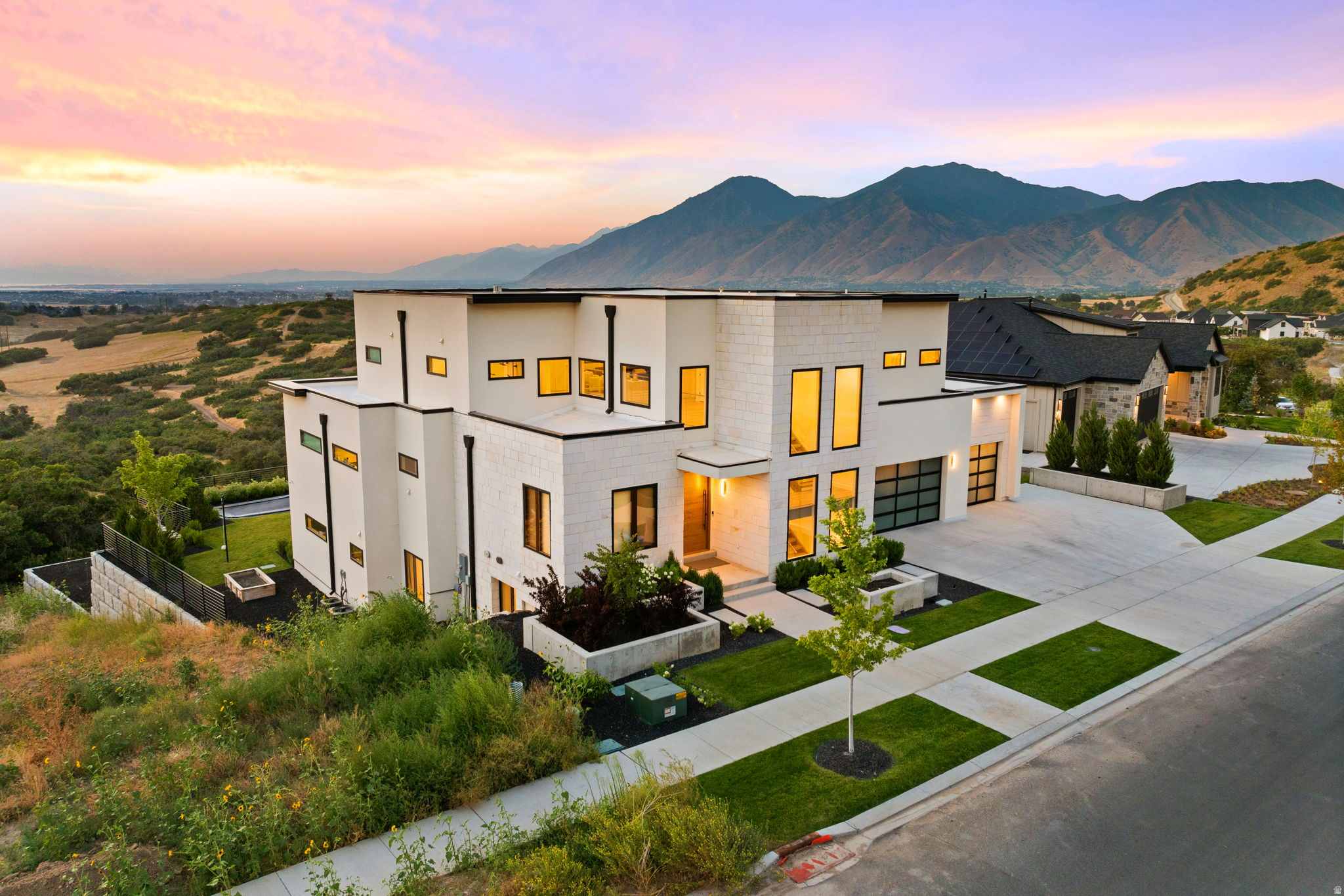 main property photo 76
