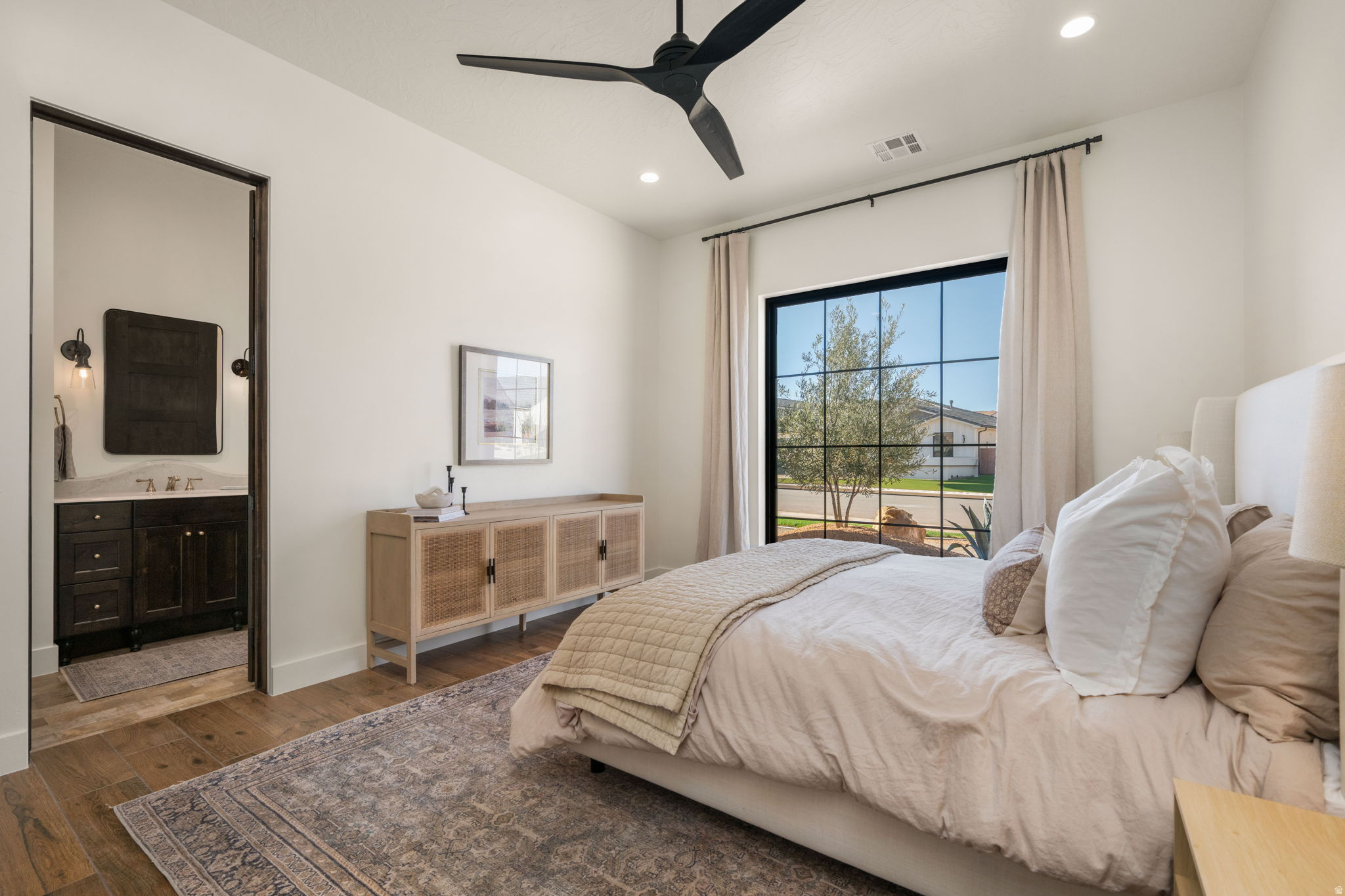 main property photo 66
