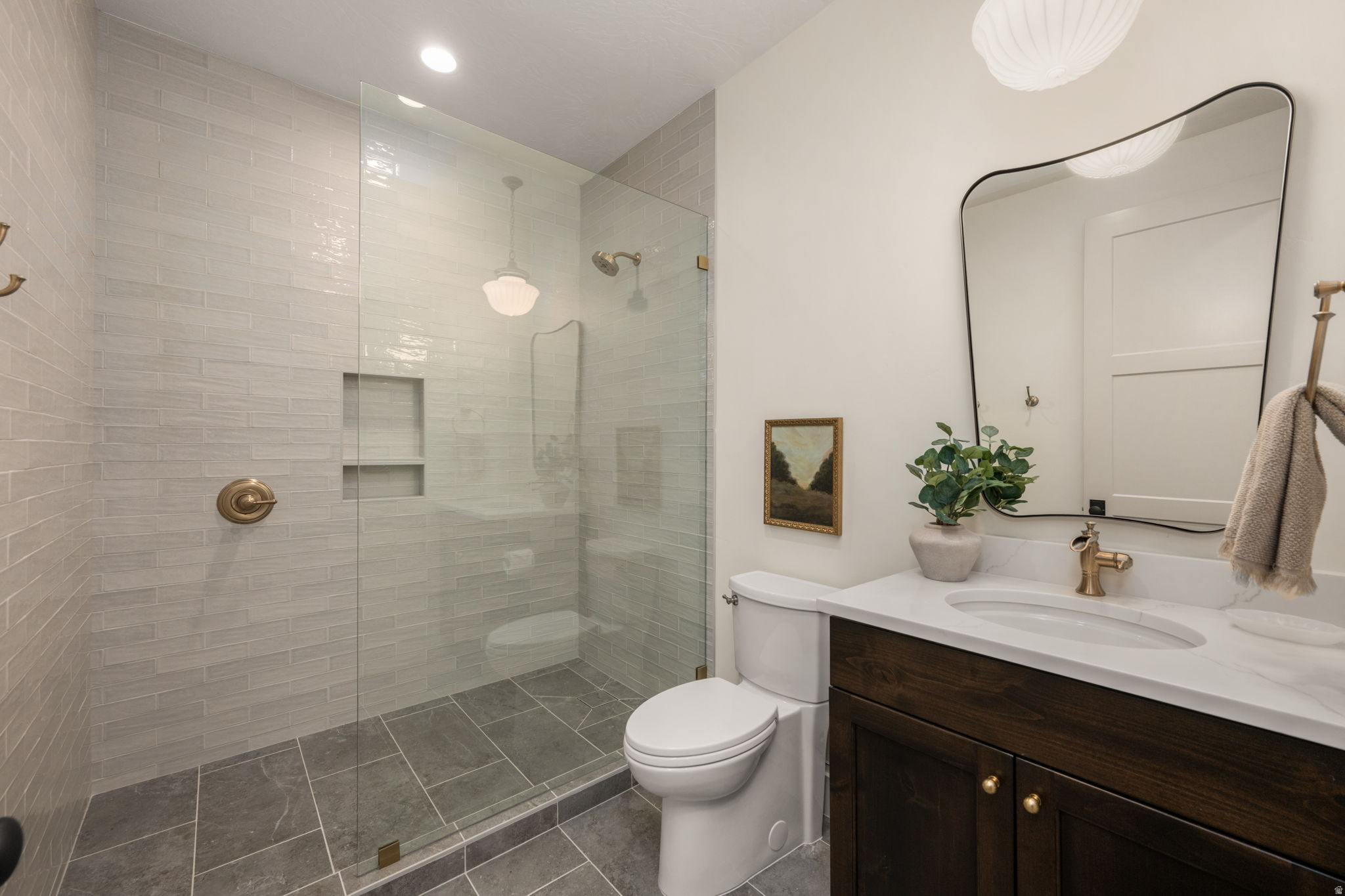 main property photo 90