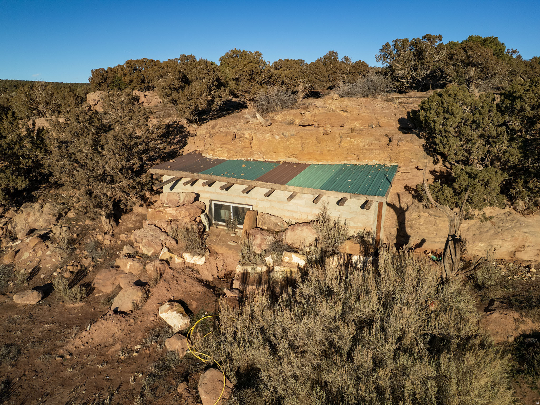 main property photo 37