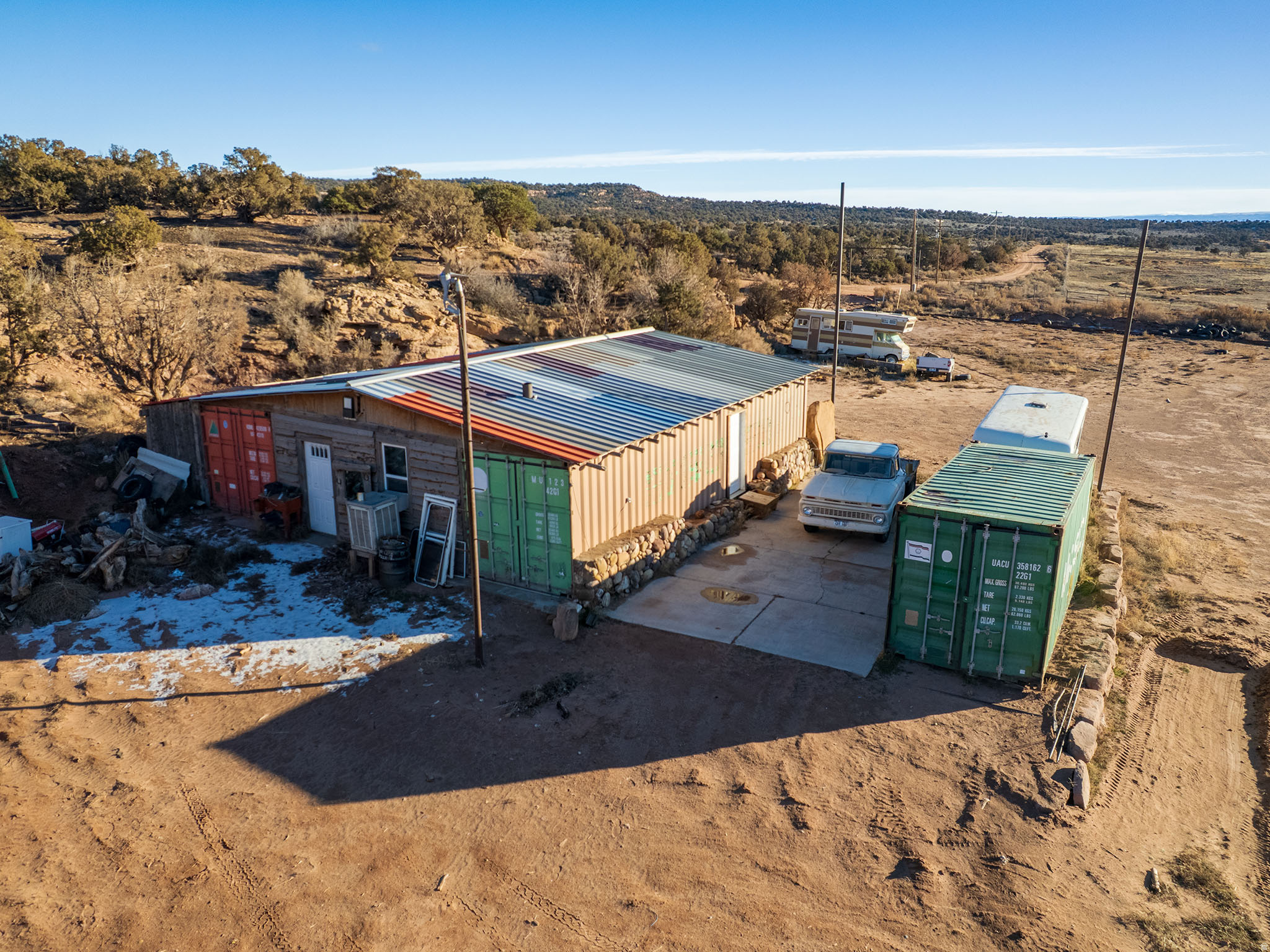 main property photo 40