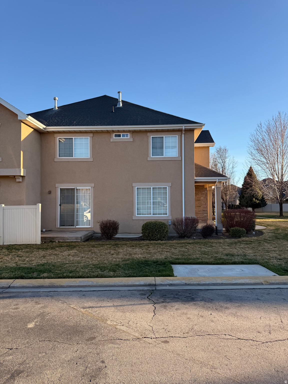main property photo 15