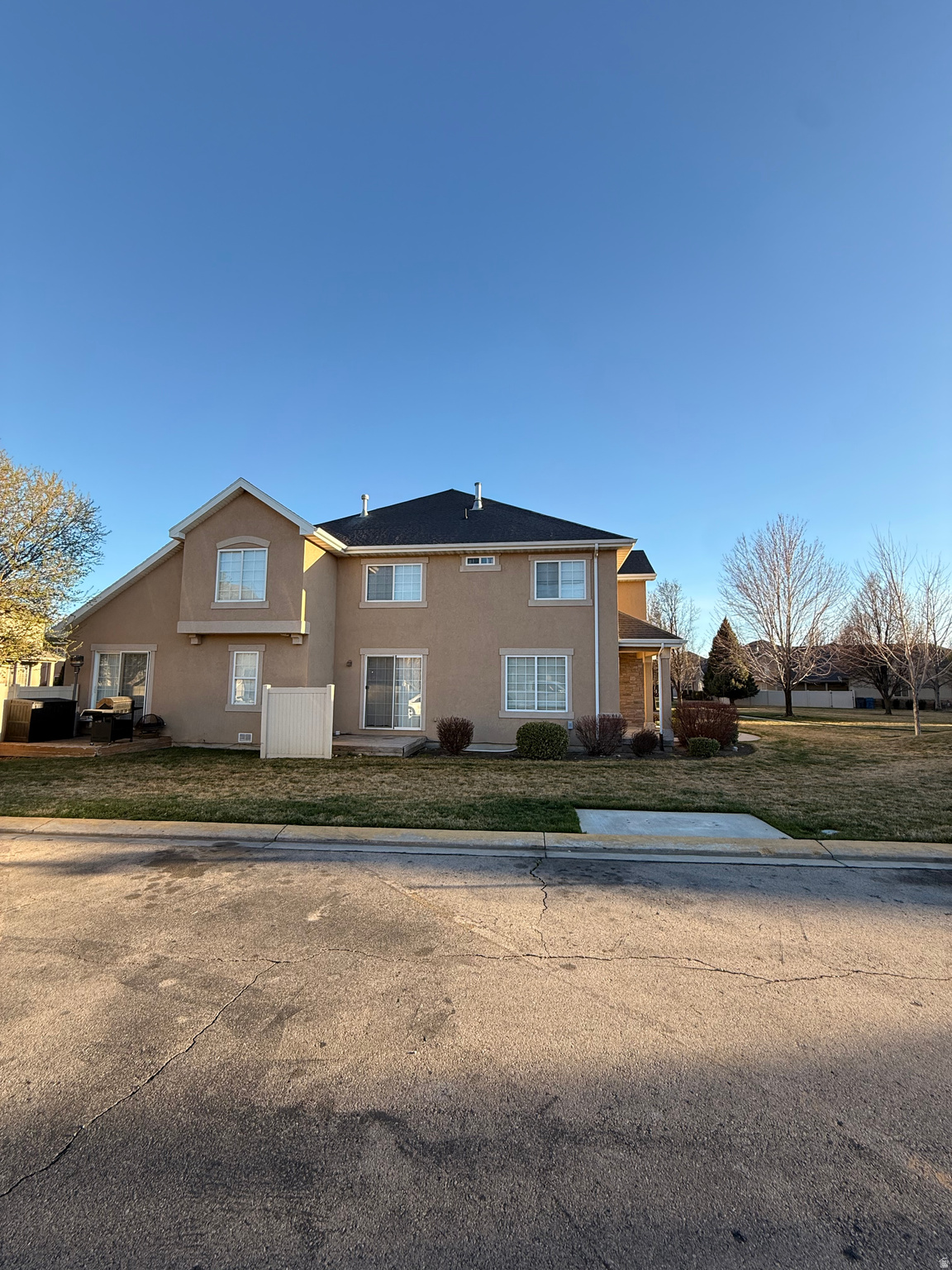 main property photo 39