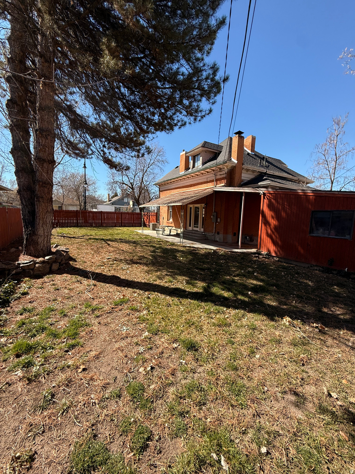 main property photo 8