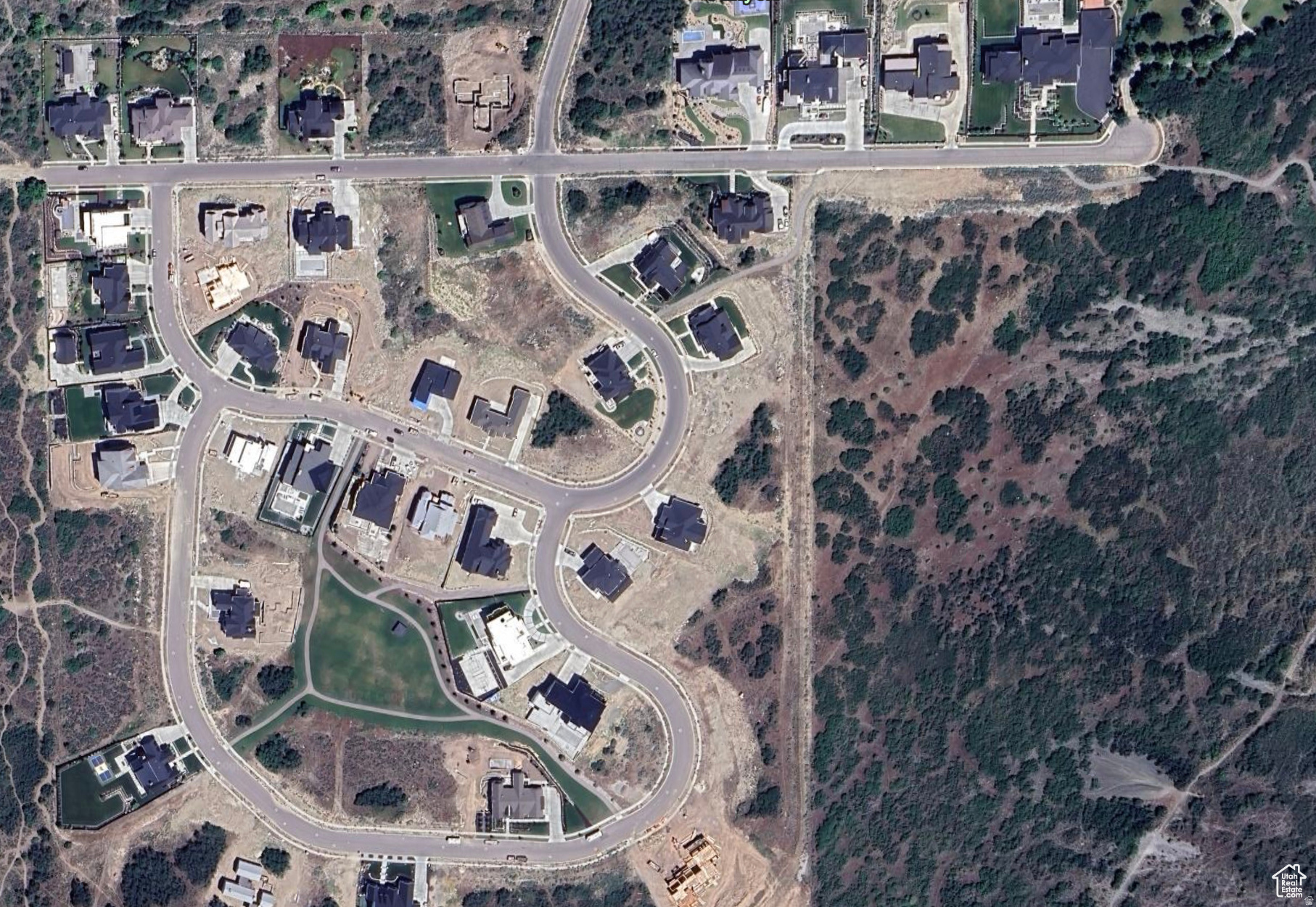 main property photo 13