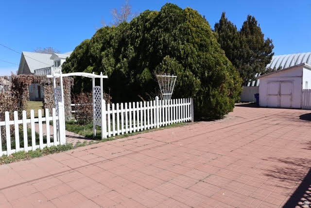 main property photo 16