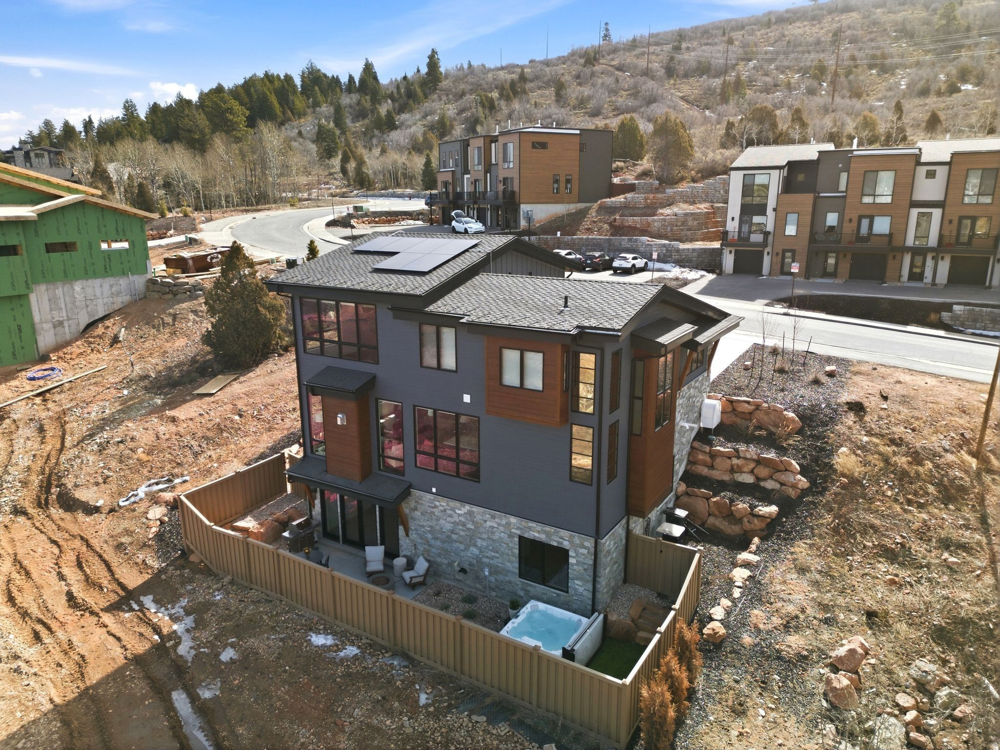 main property photo 39