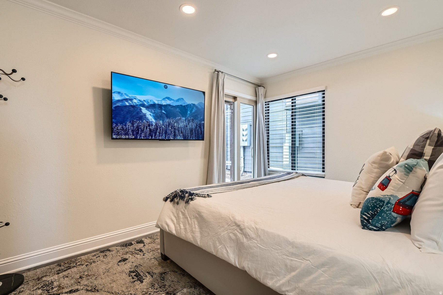 main property photo 36