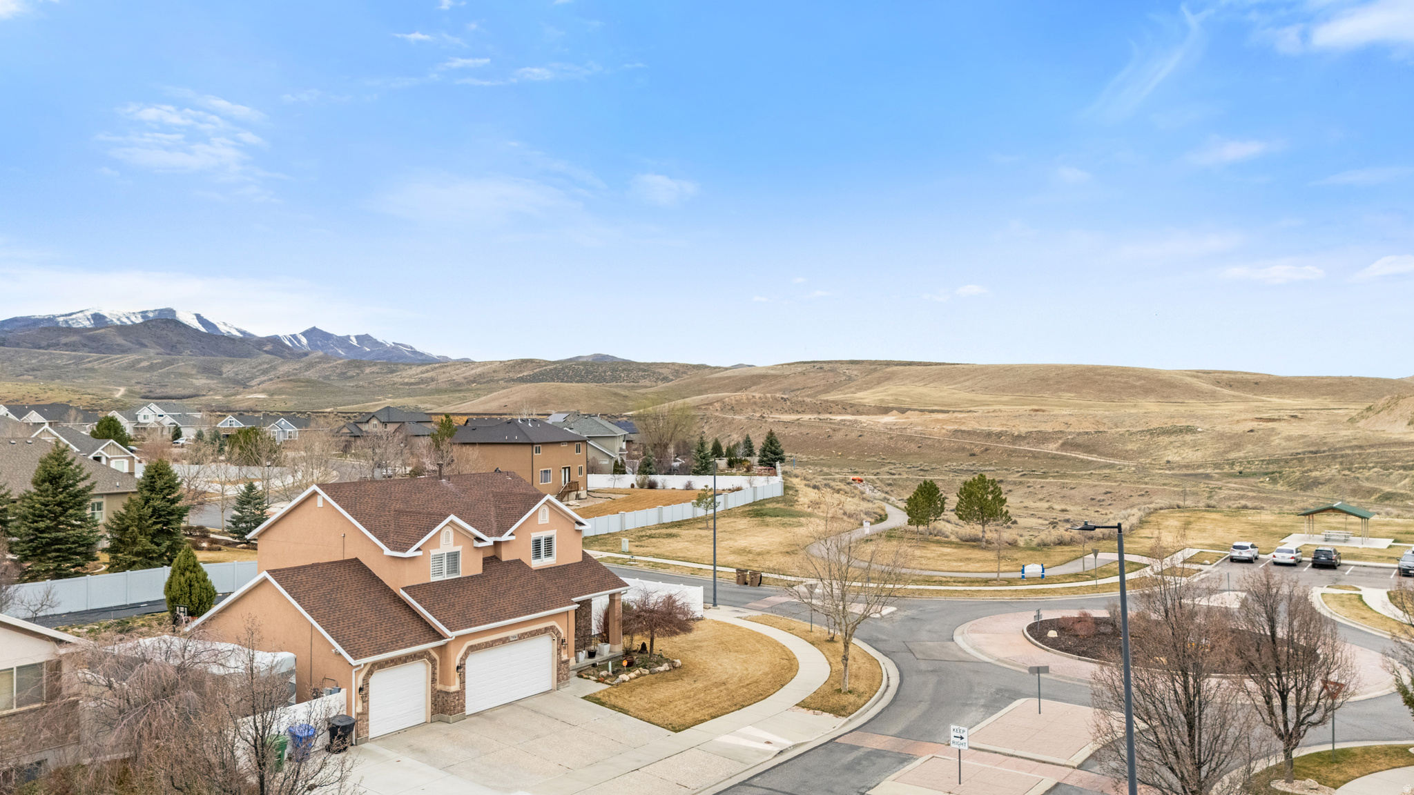 main property photo 36
