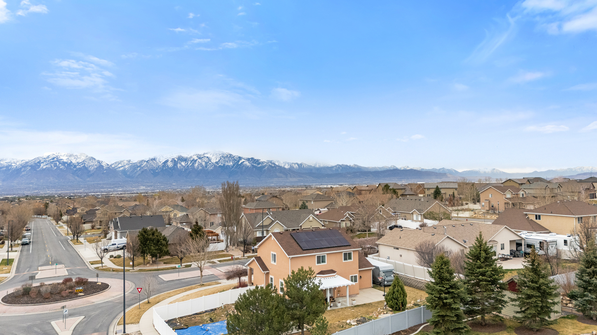 main property photo 40