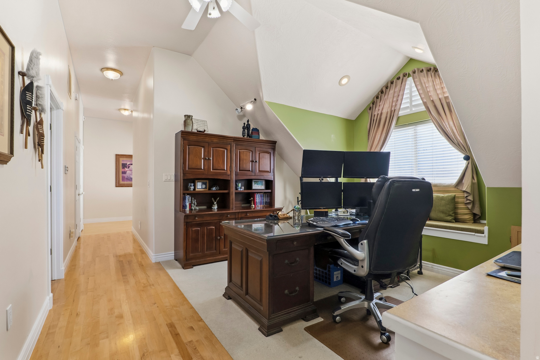 main property photo 32
