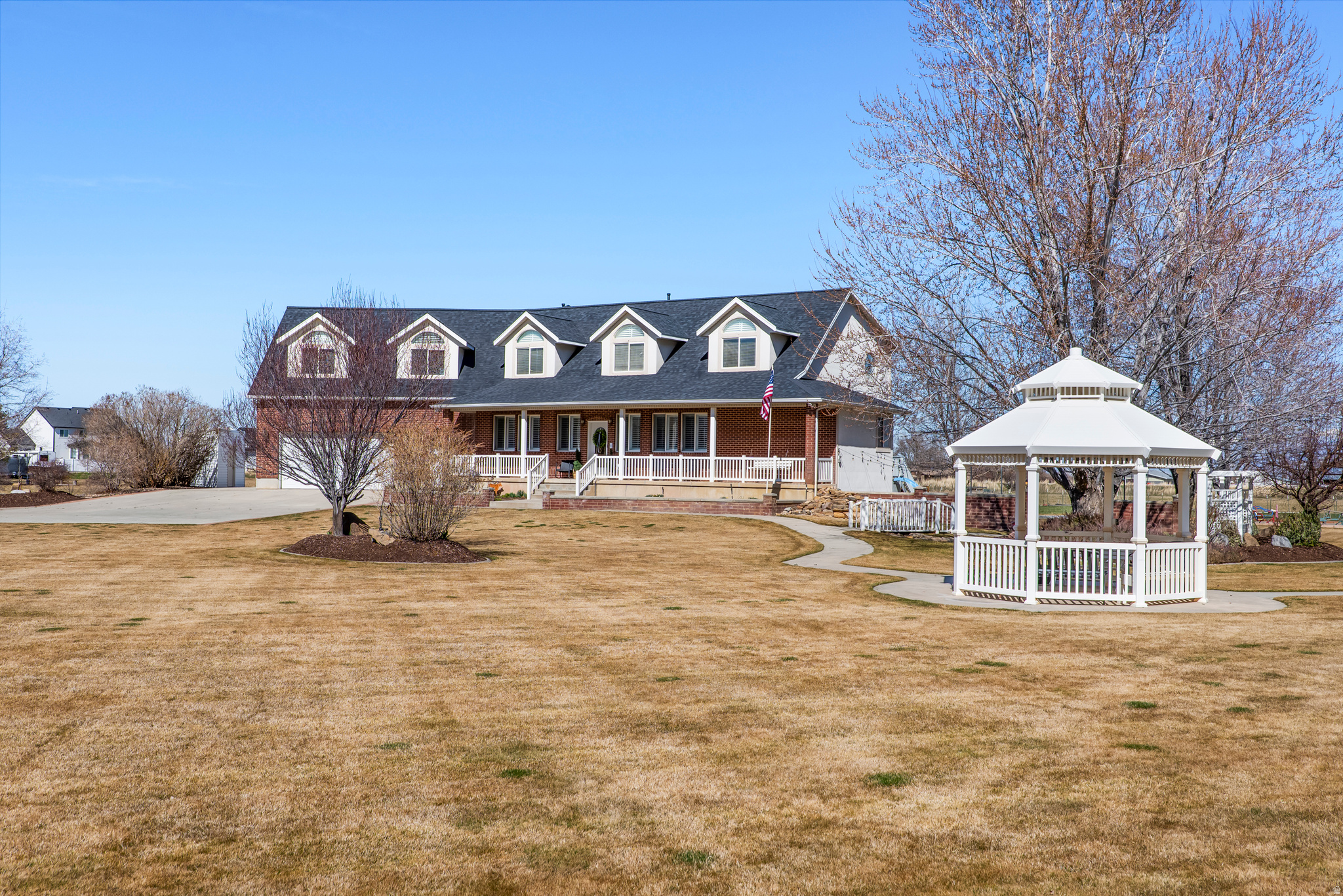 main property photo 47