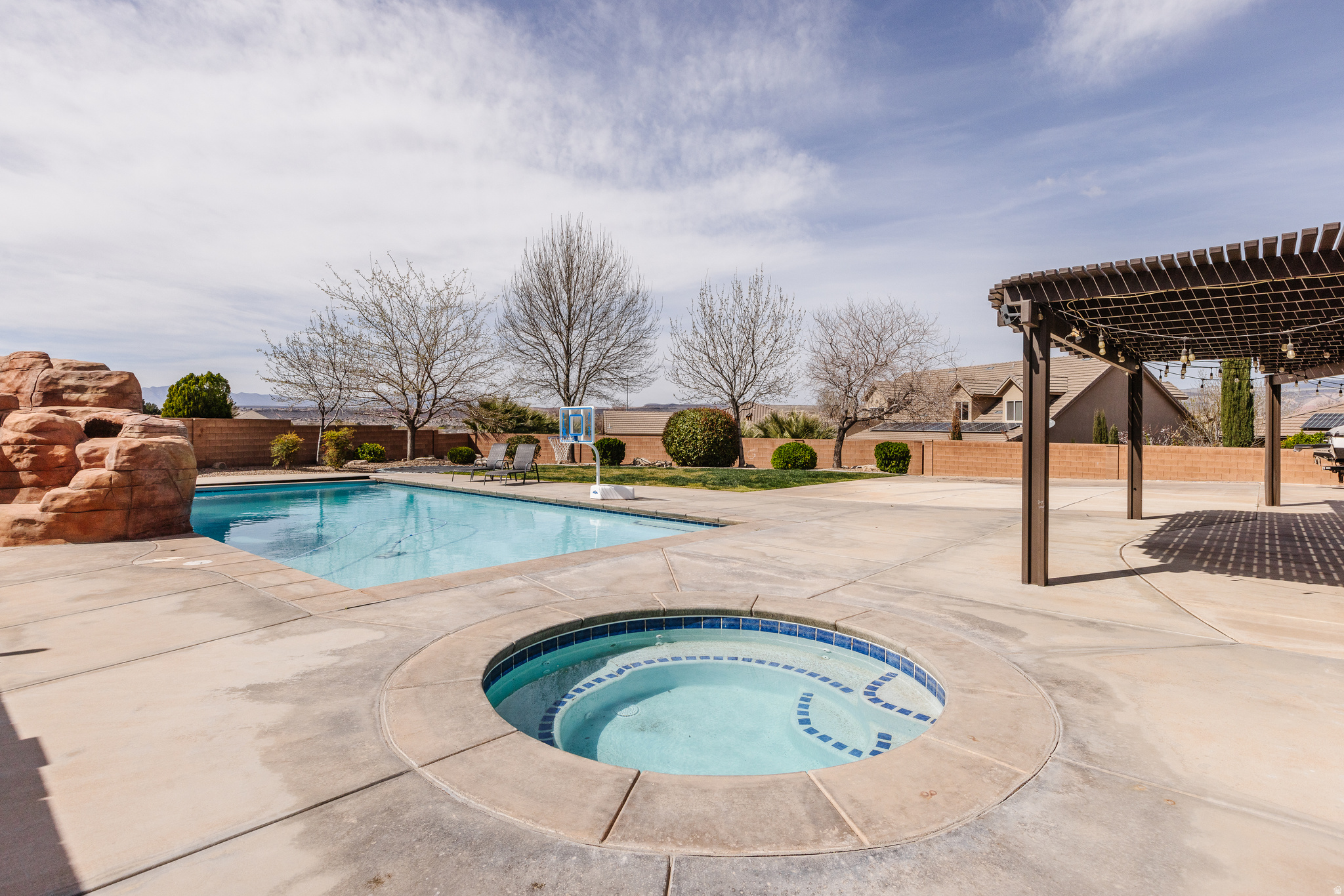main property photo 59