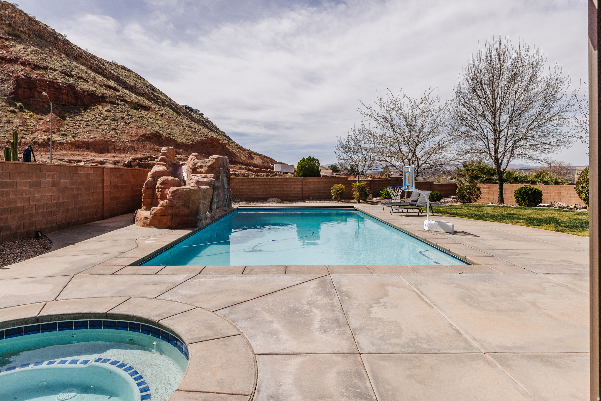 main property photo 60