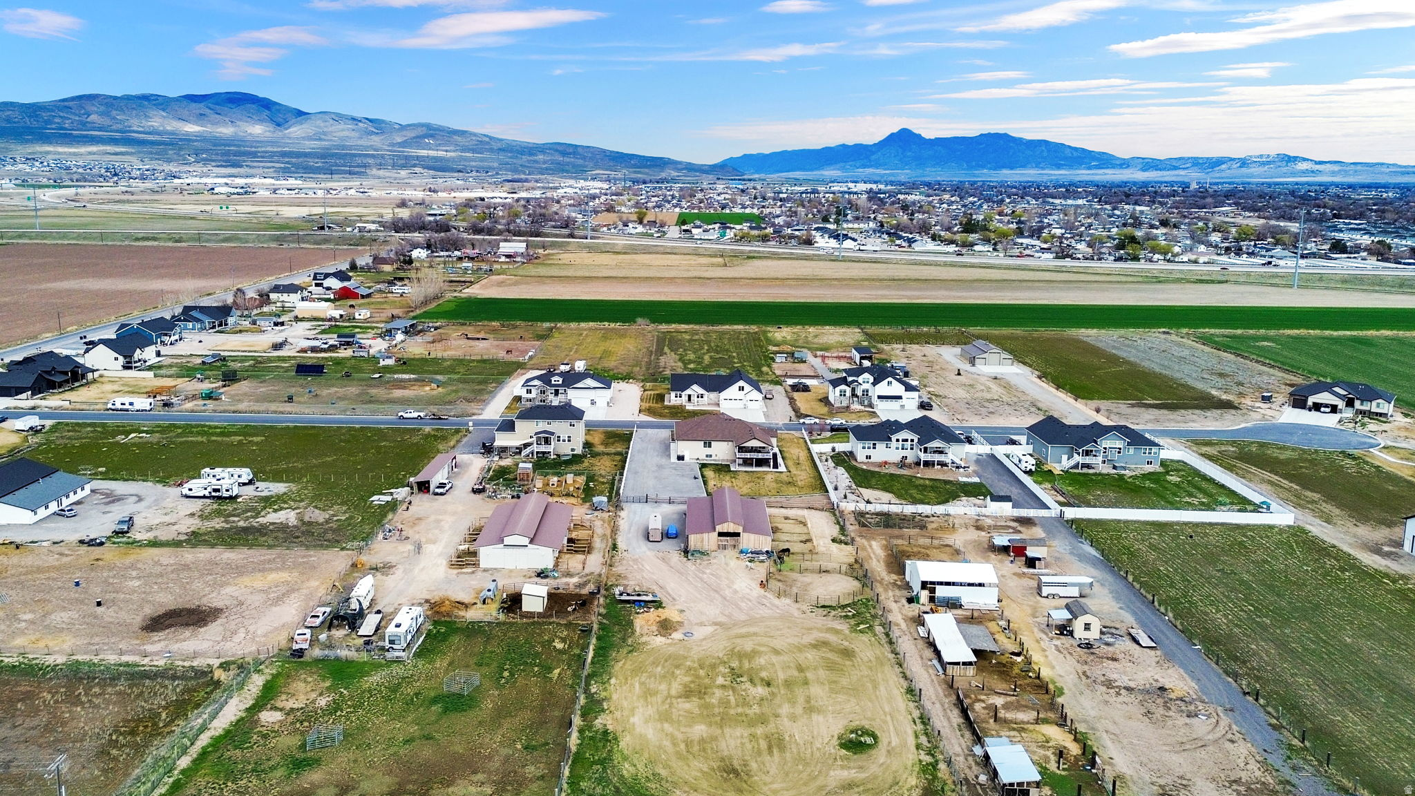 main property photo 40