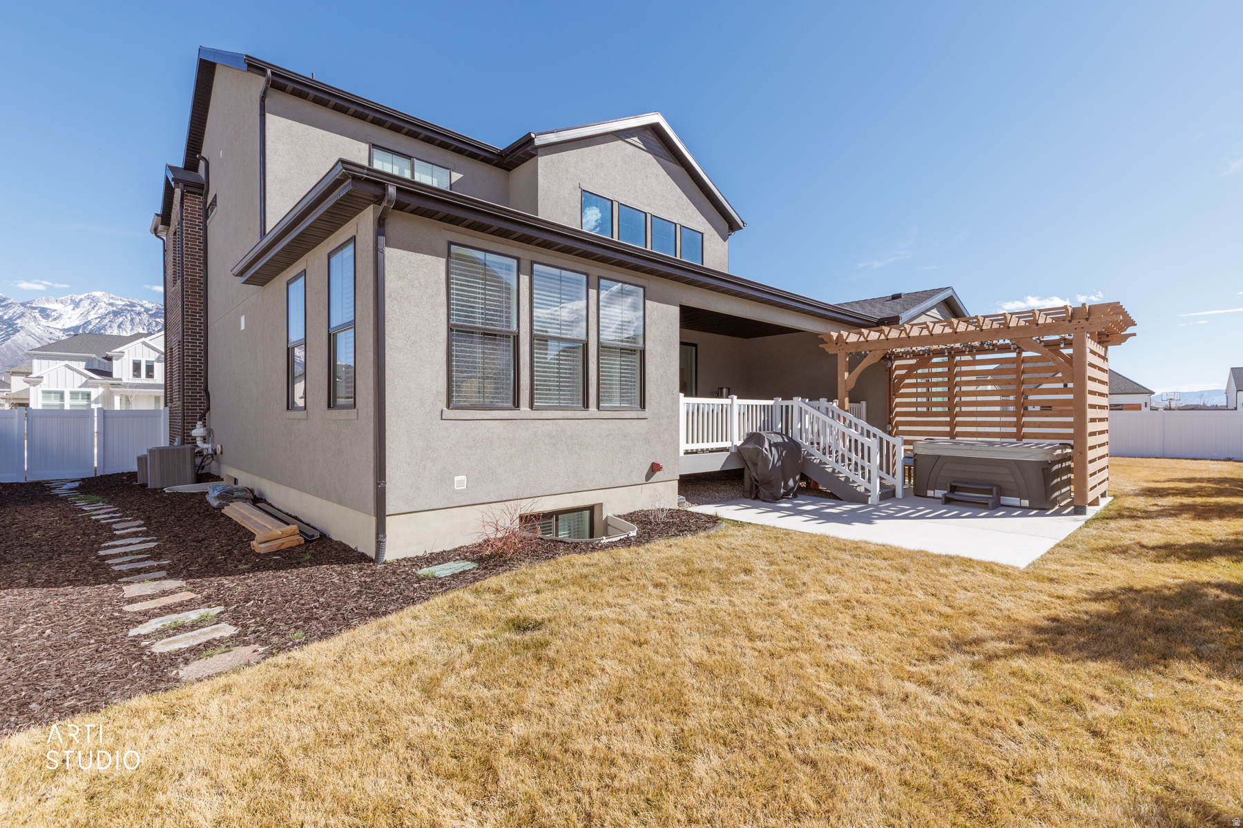 main property photo 33