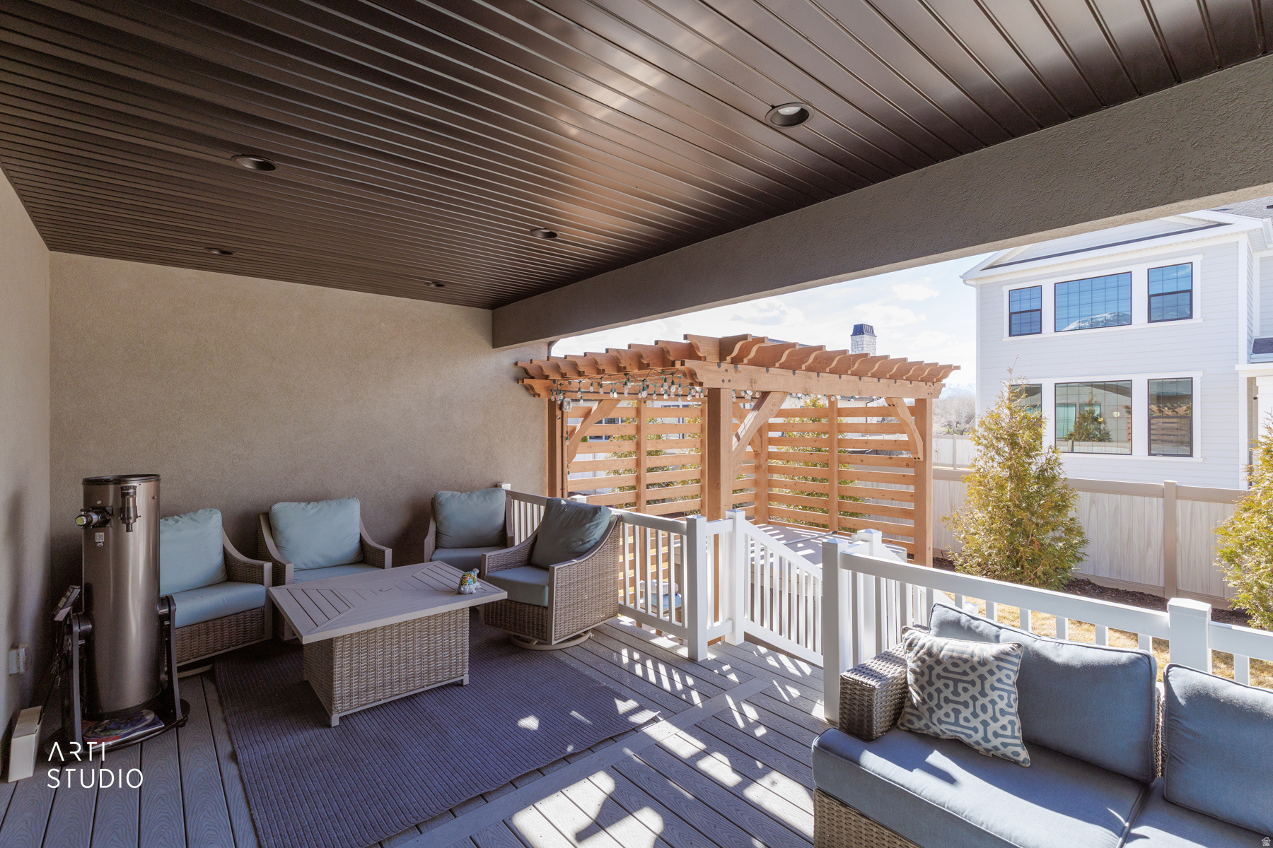 main property photo 37