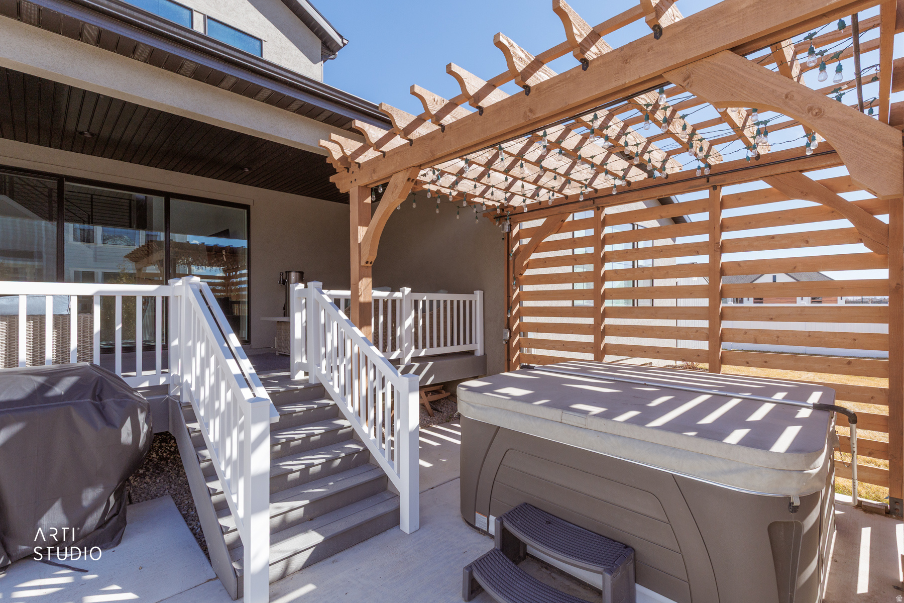 main property photo 39