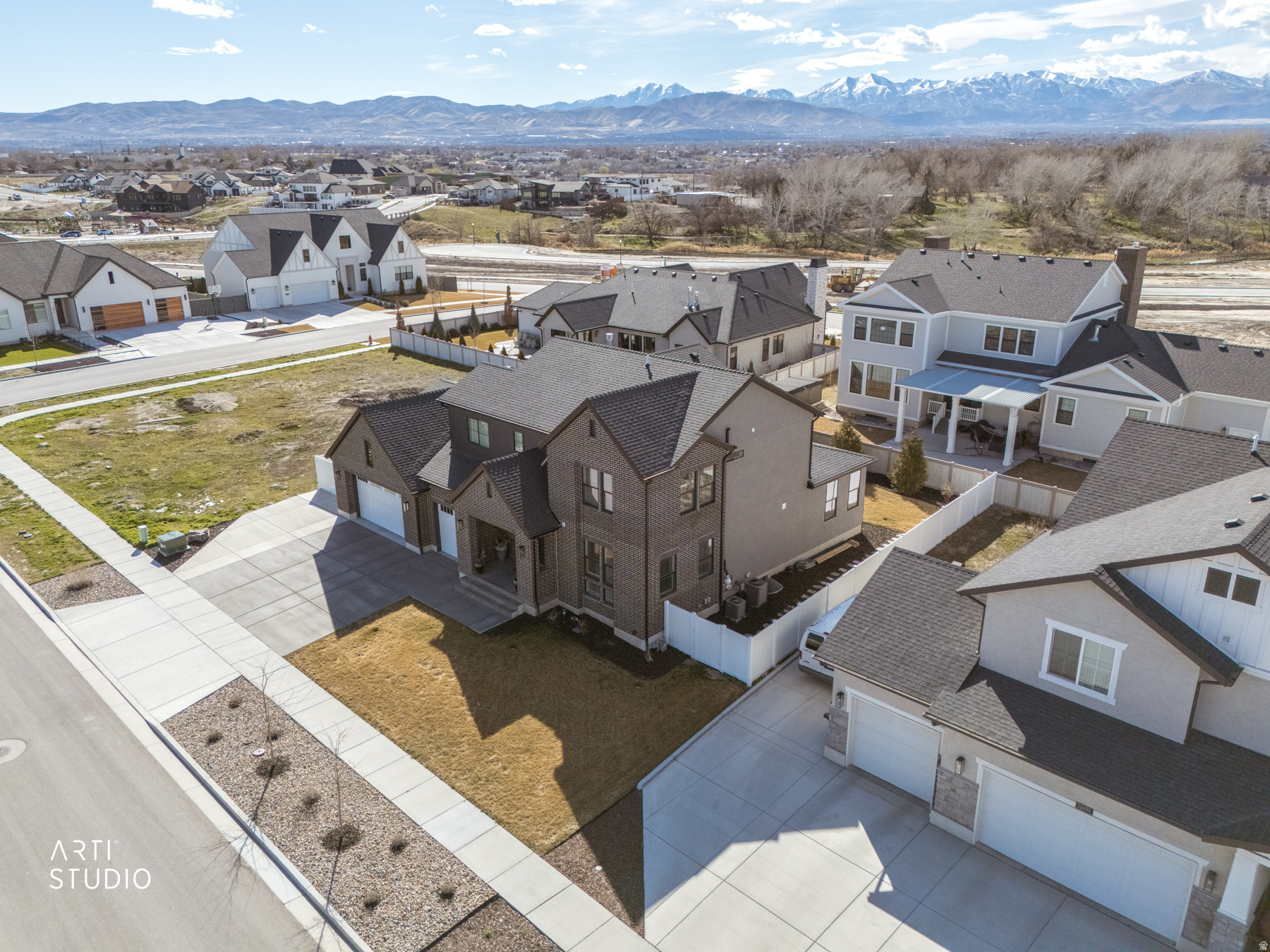 main property photo 48