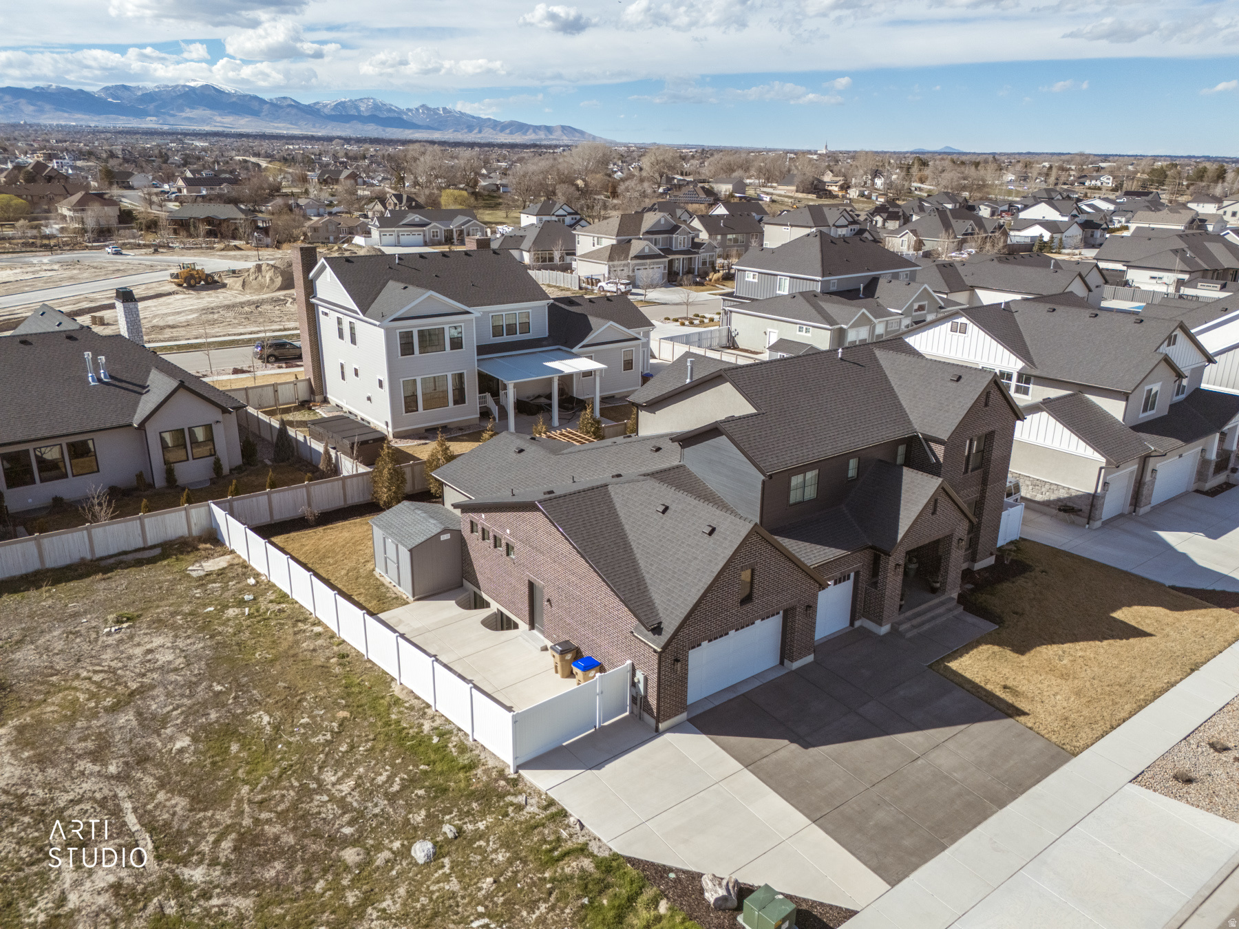 main property photo 49