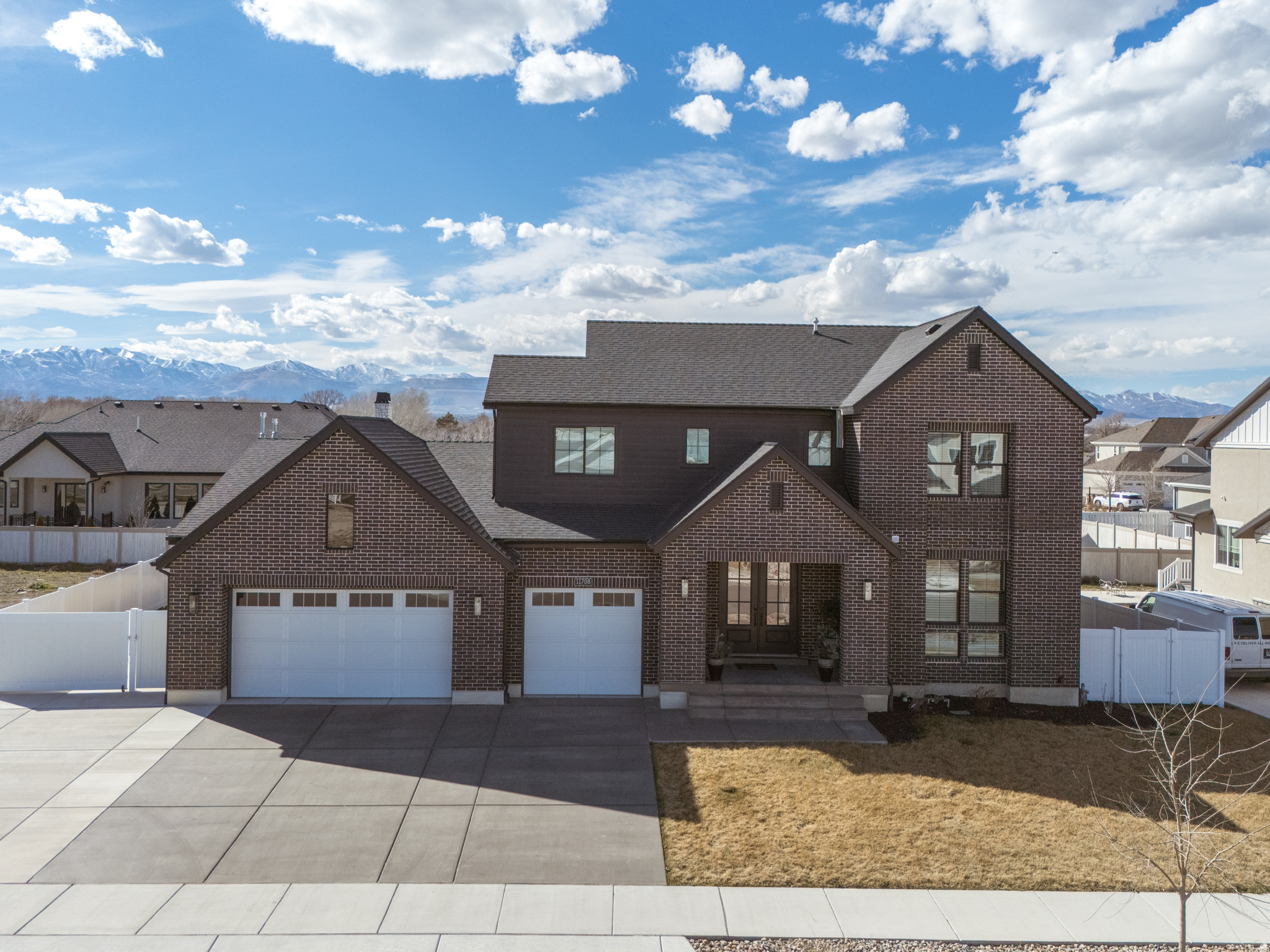 main property photo 51
