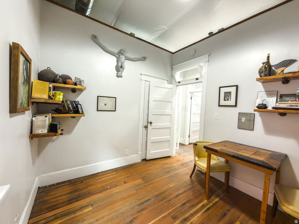 main property photo 45